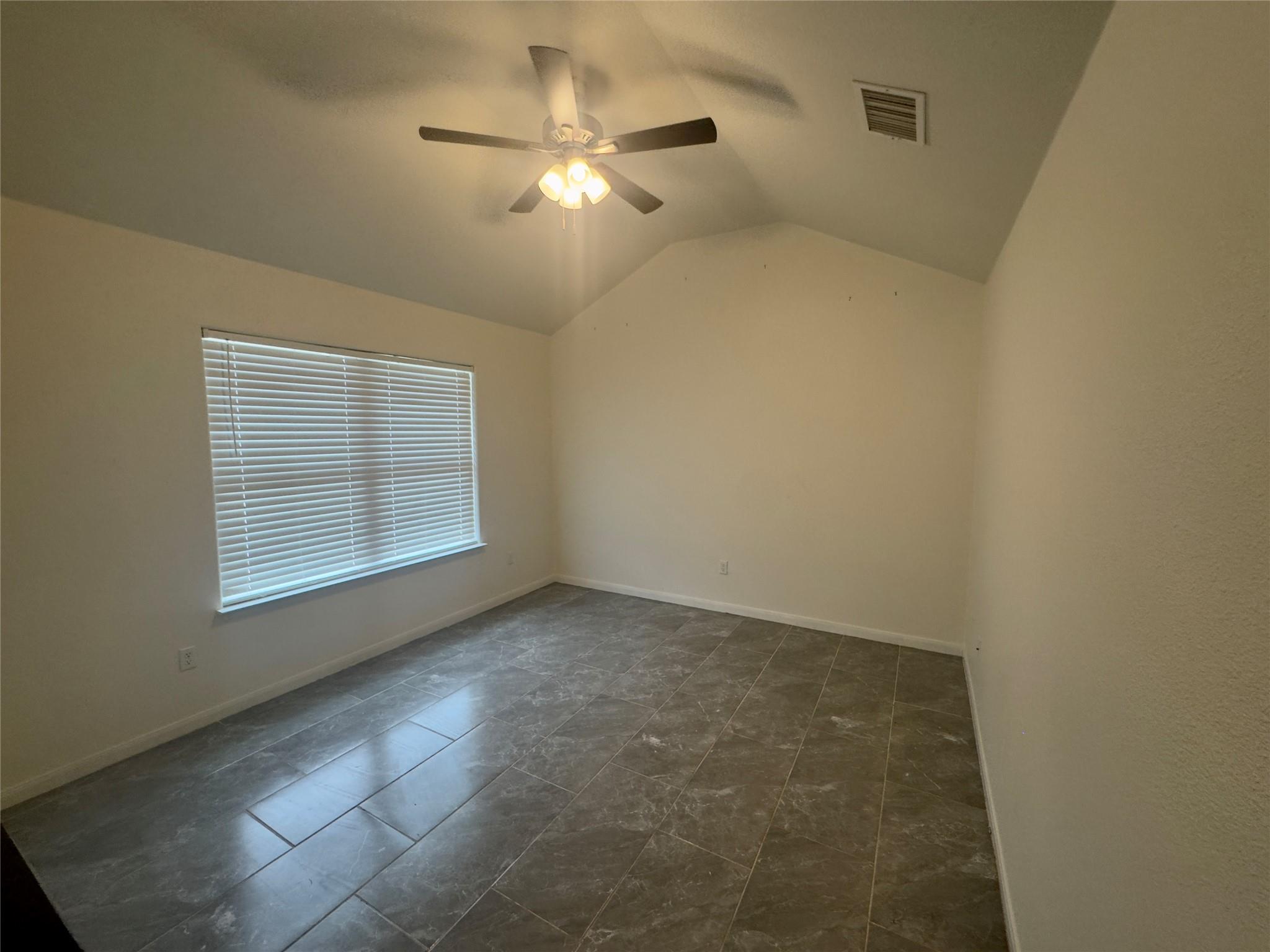 513 W China St #b Property Photo 5