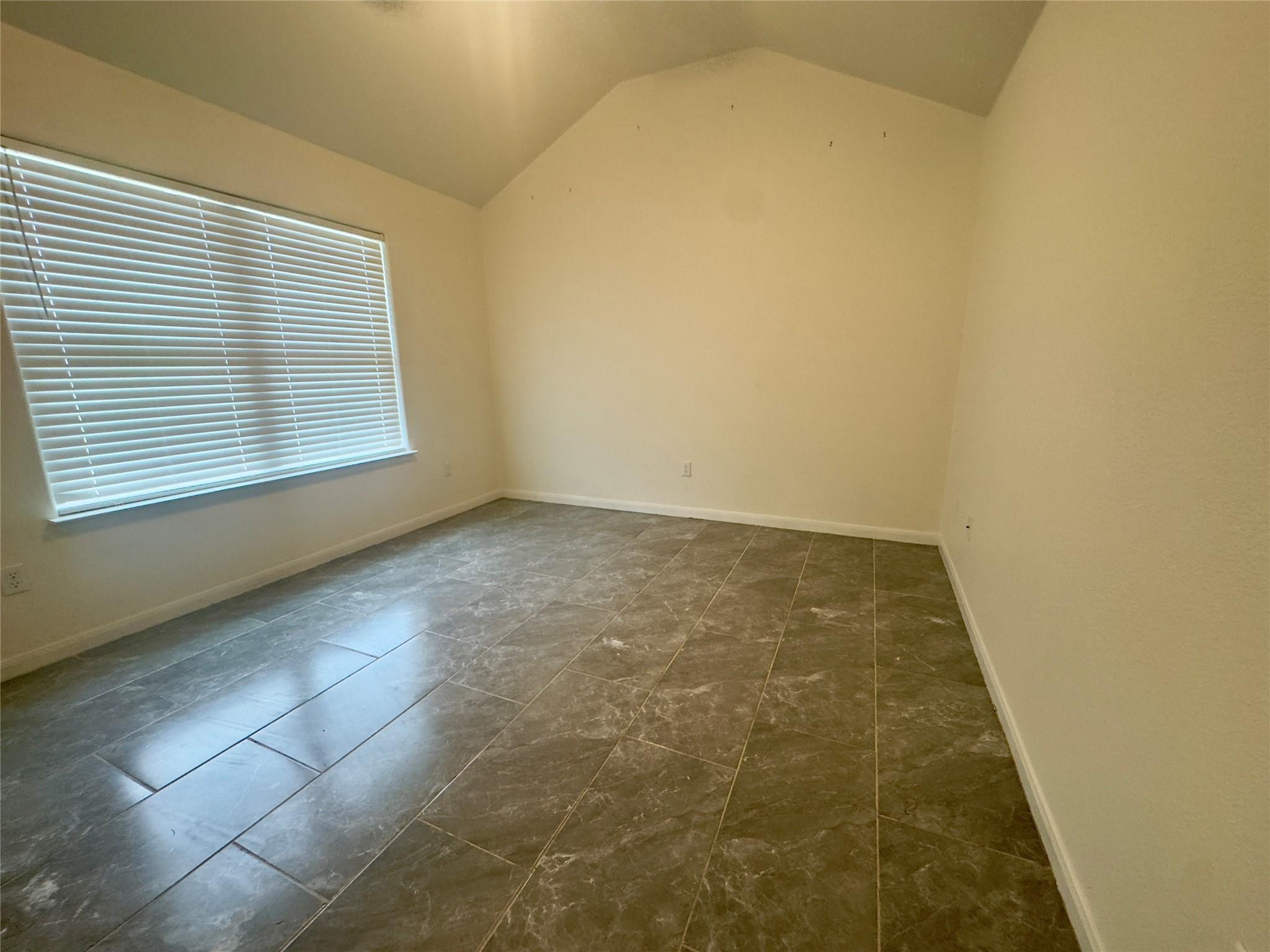 513 W China St #b Property Photo 6