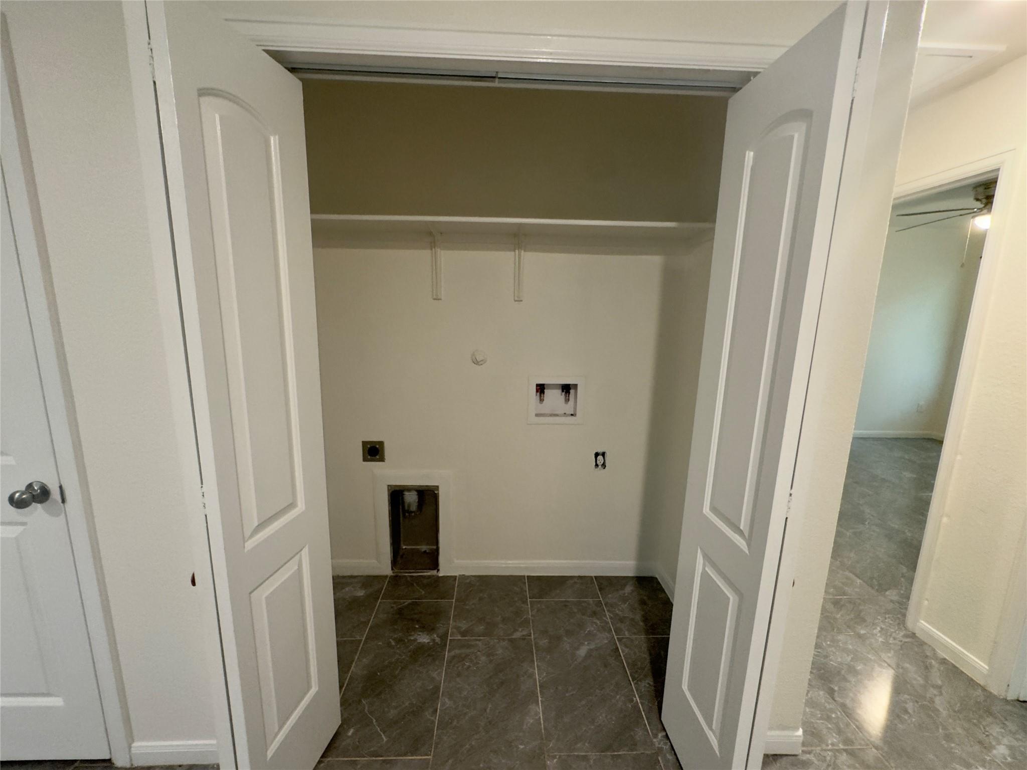 513 W China St #b Property Photo 12
