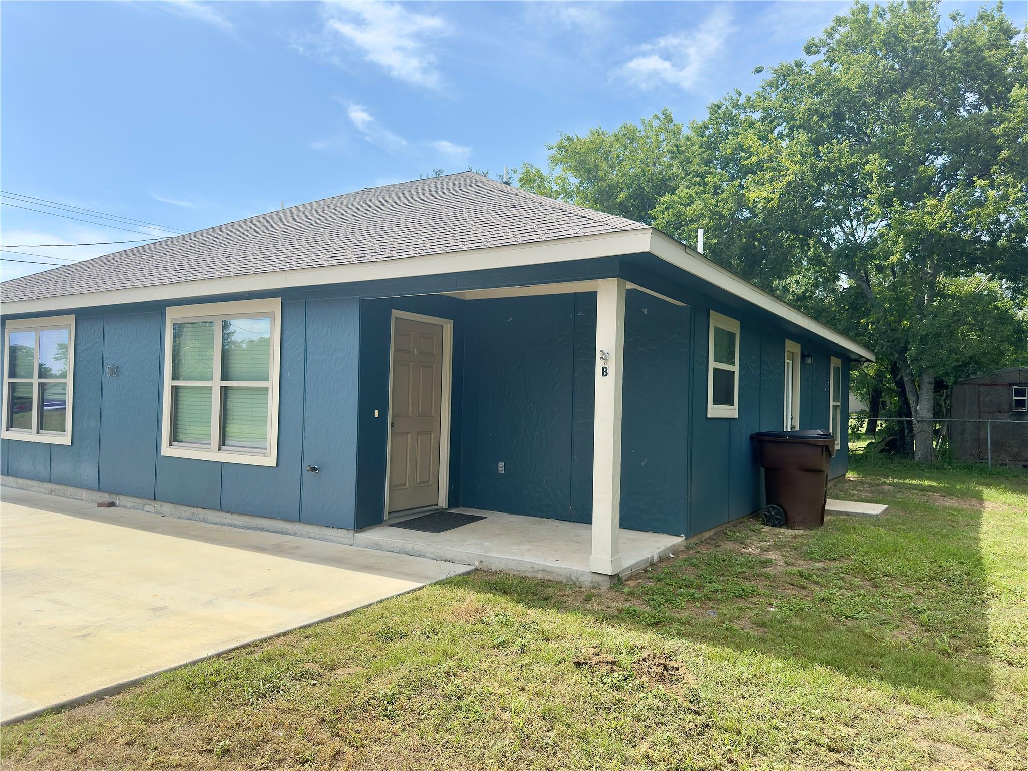 513 W China St #b Property Photo 22
