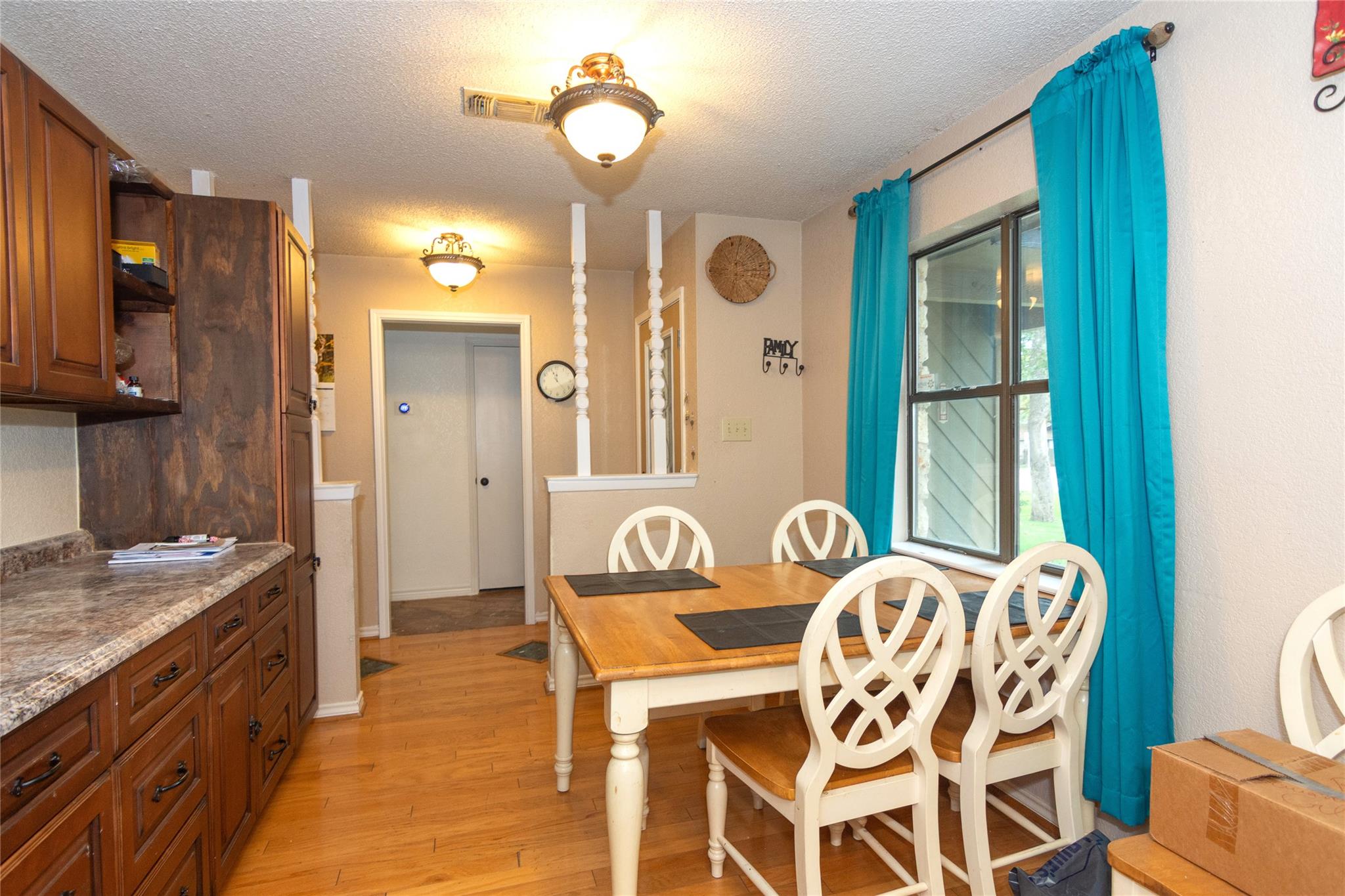 1810 Hermitage Dr Property Photo 4