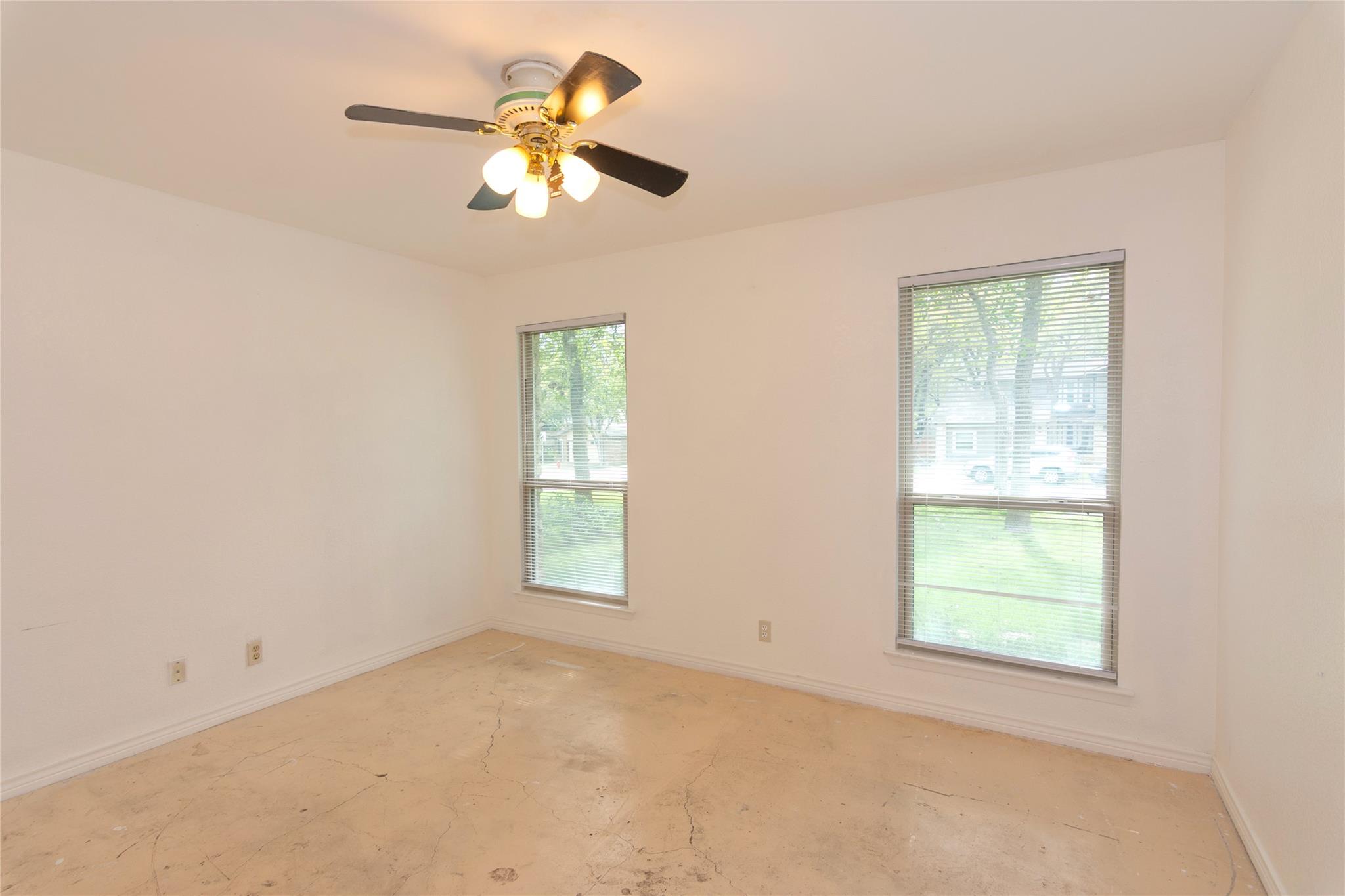 1810 Hermitage Dr Property Photo 18