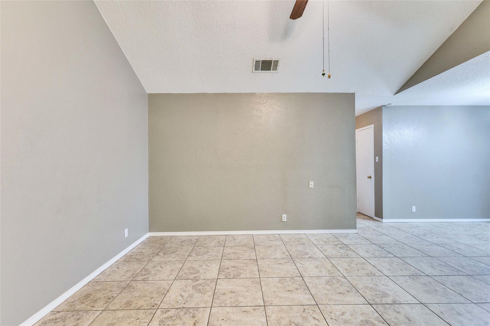 10801 Lanshire Dr #a Property Photo 4