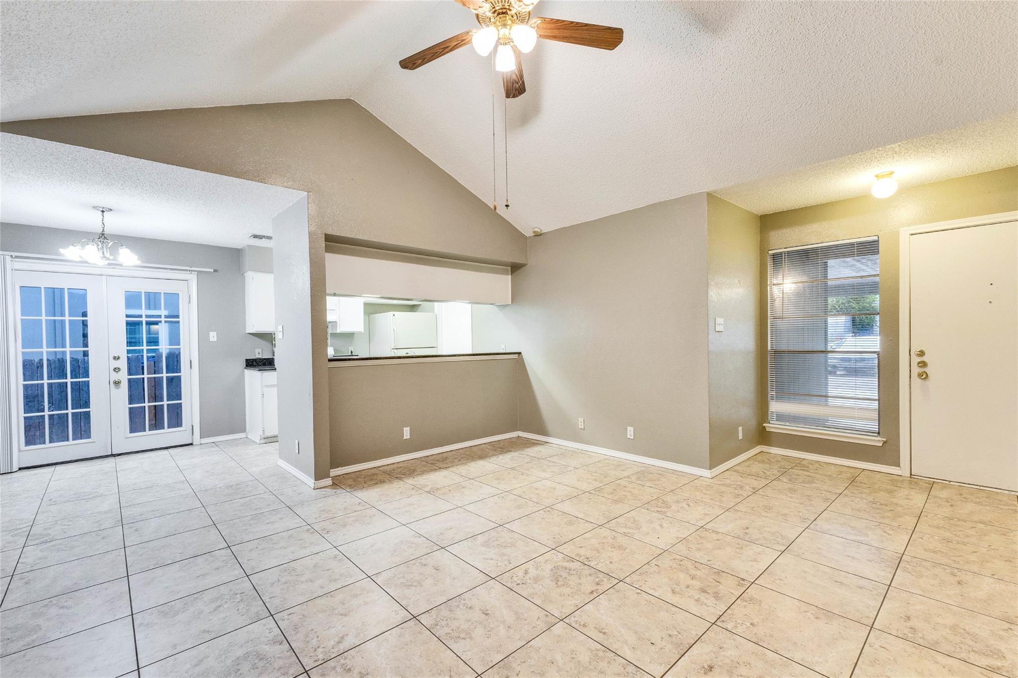 10801 Lanshire Dr #a Property Photo 5