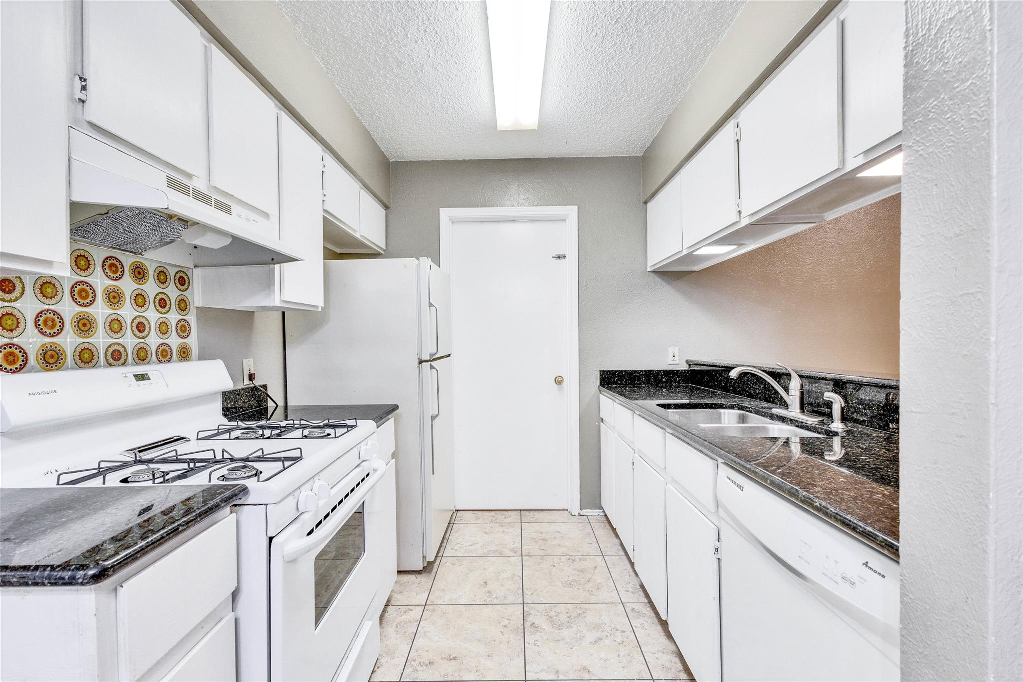 10801 Lanshire Dr #a Property Photo 7