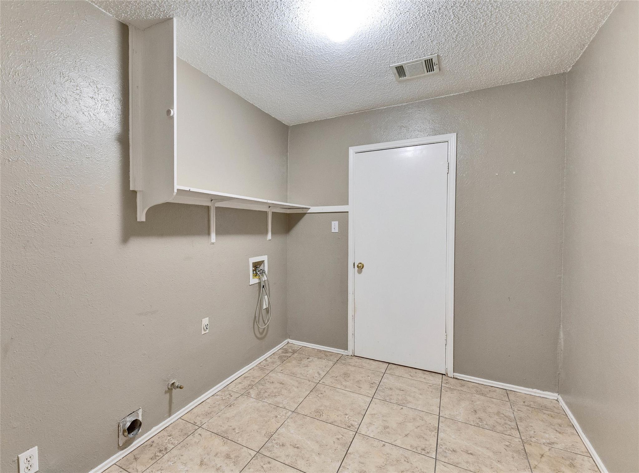 10801 Lanshire Dr #a Property Photo 14