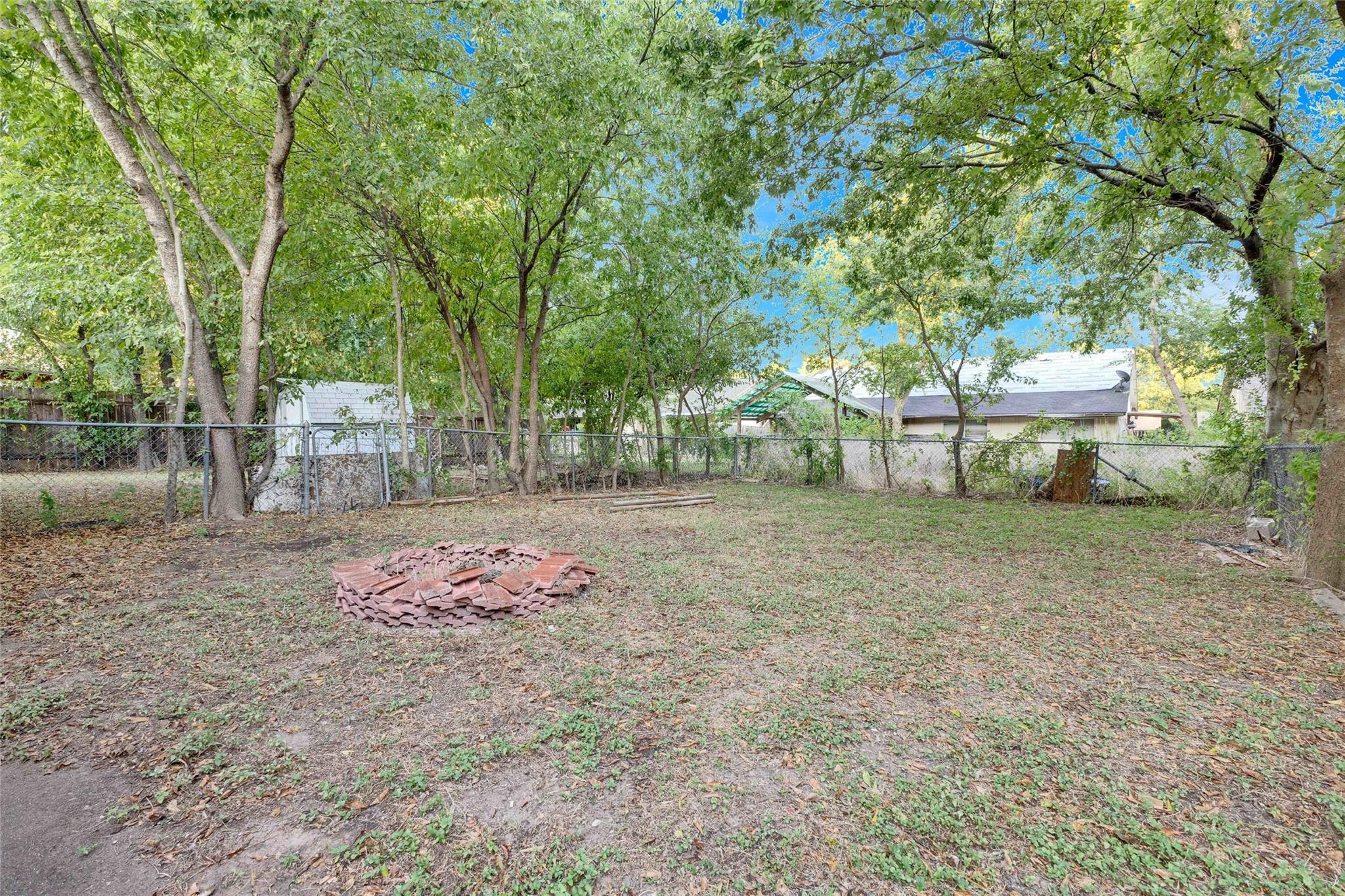 10801 Lanshire Dr #a Property Photo 15