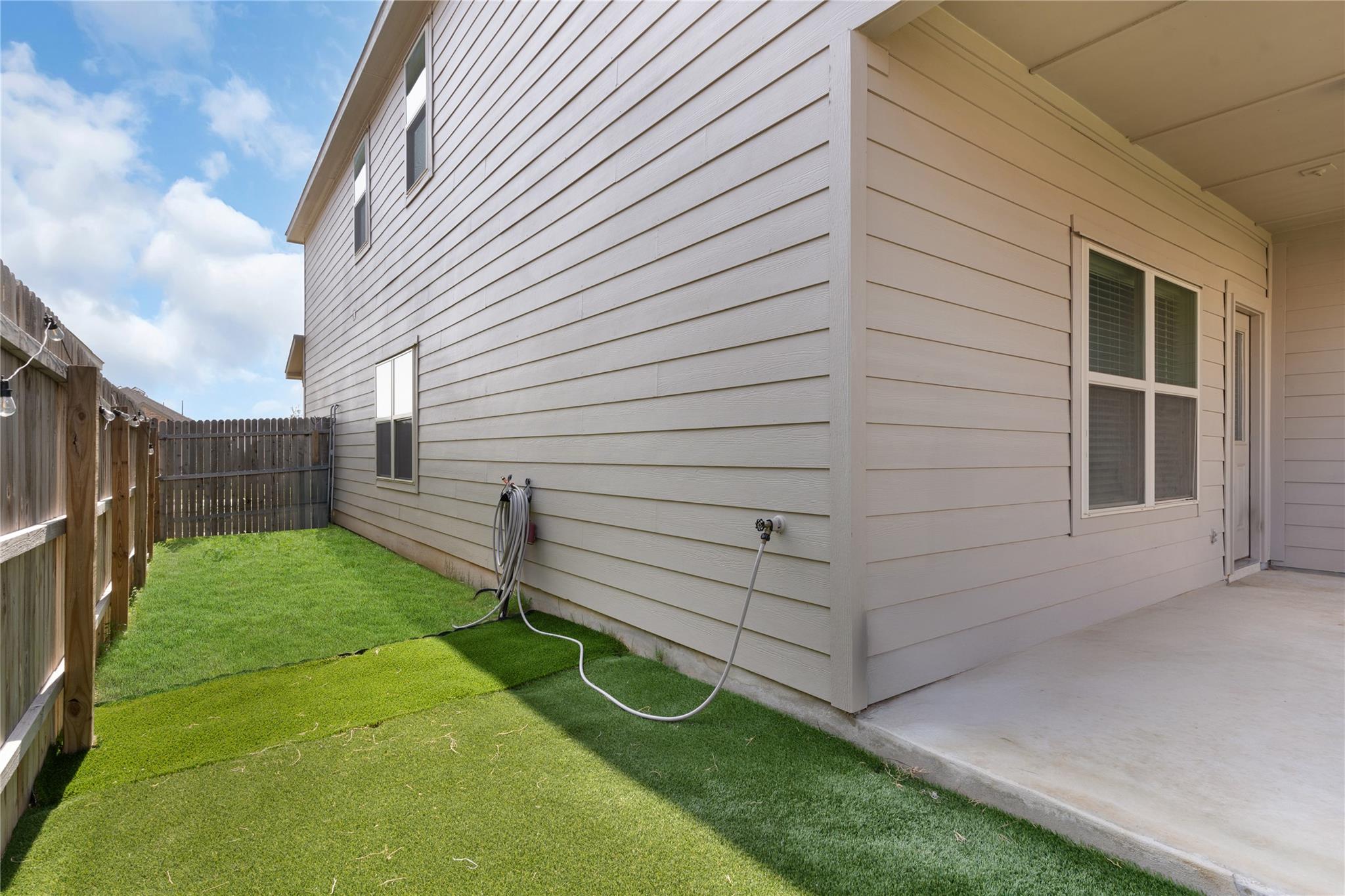 1027 Slight St Property Photo 30