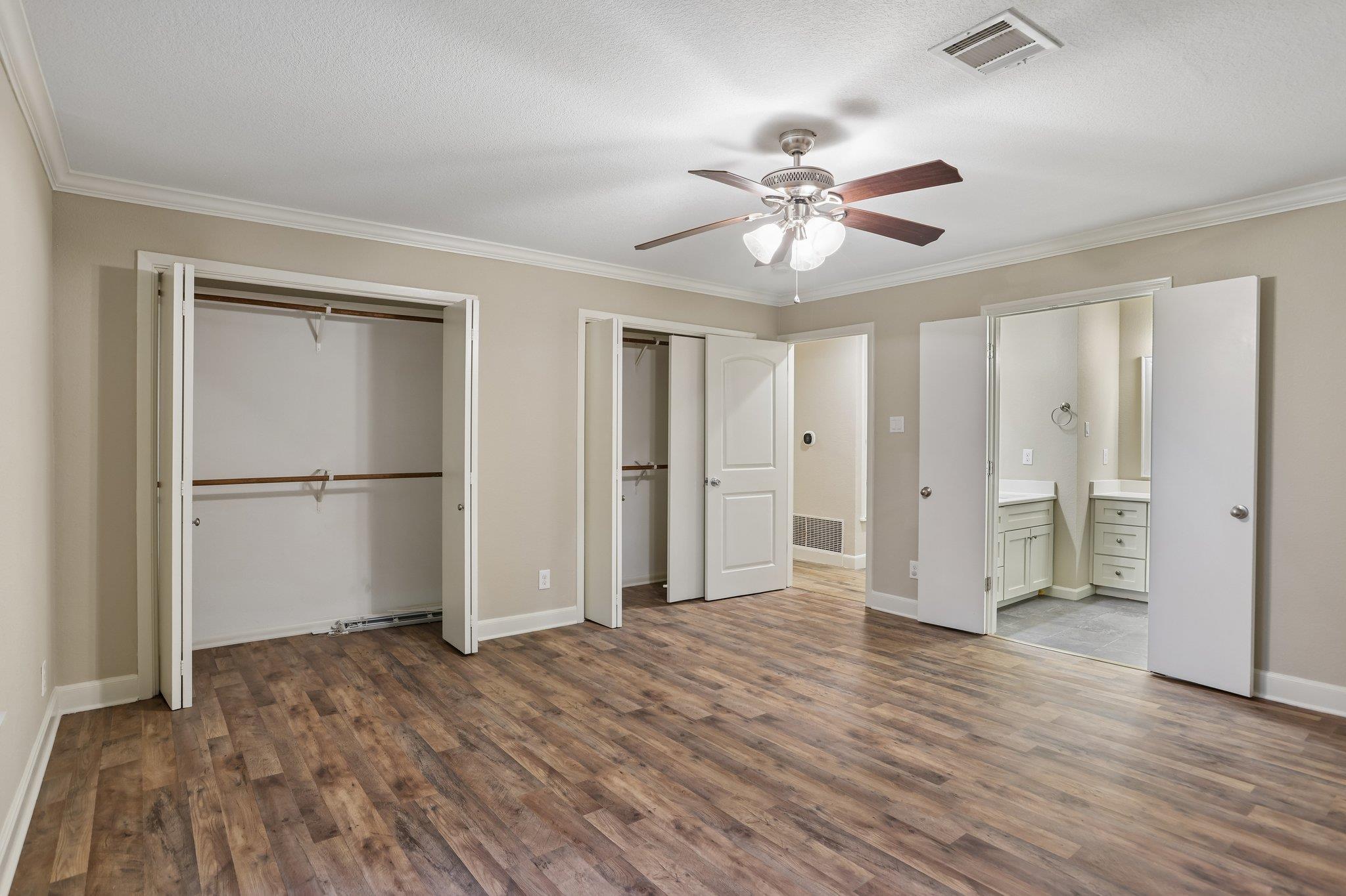 810 Vogel Dr Property Photo 21
