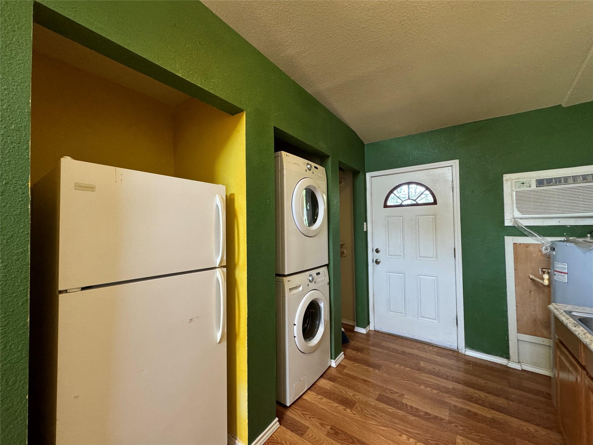 1108 W Mccarty Ln #c Property Photo 7