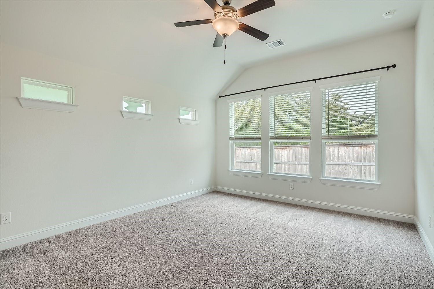 504 Pinnacle View Dr Property Photo 15