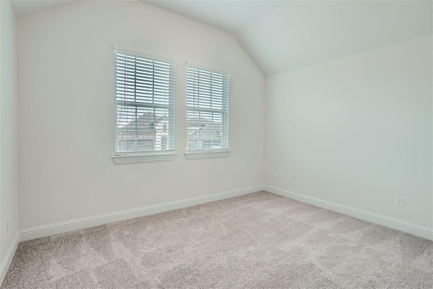 504 Pinnacle View Dr Property Photo 24