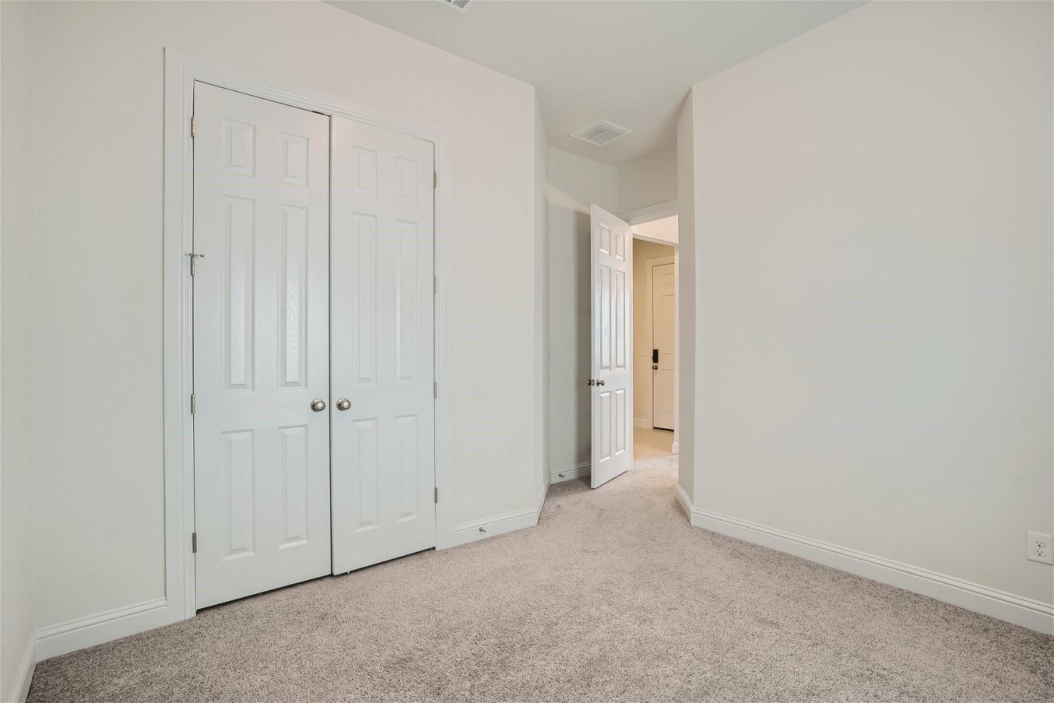 504 Pinnacle View Dr Property Photo 28