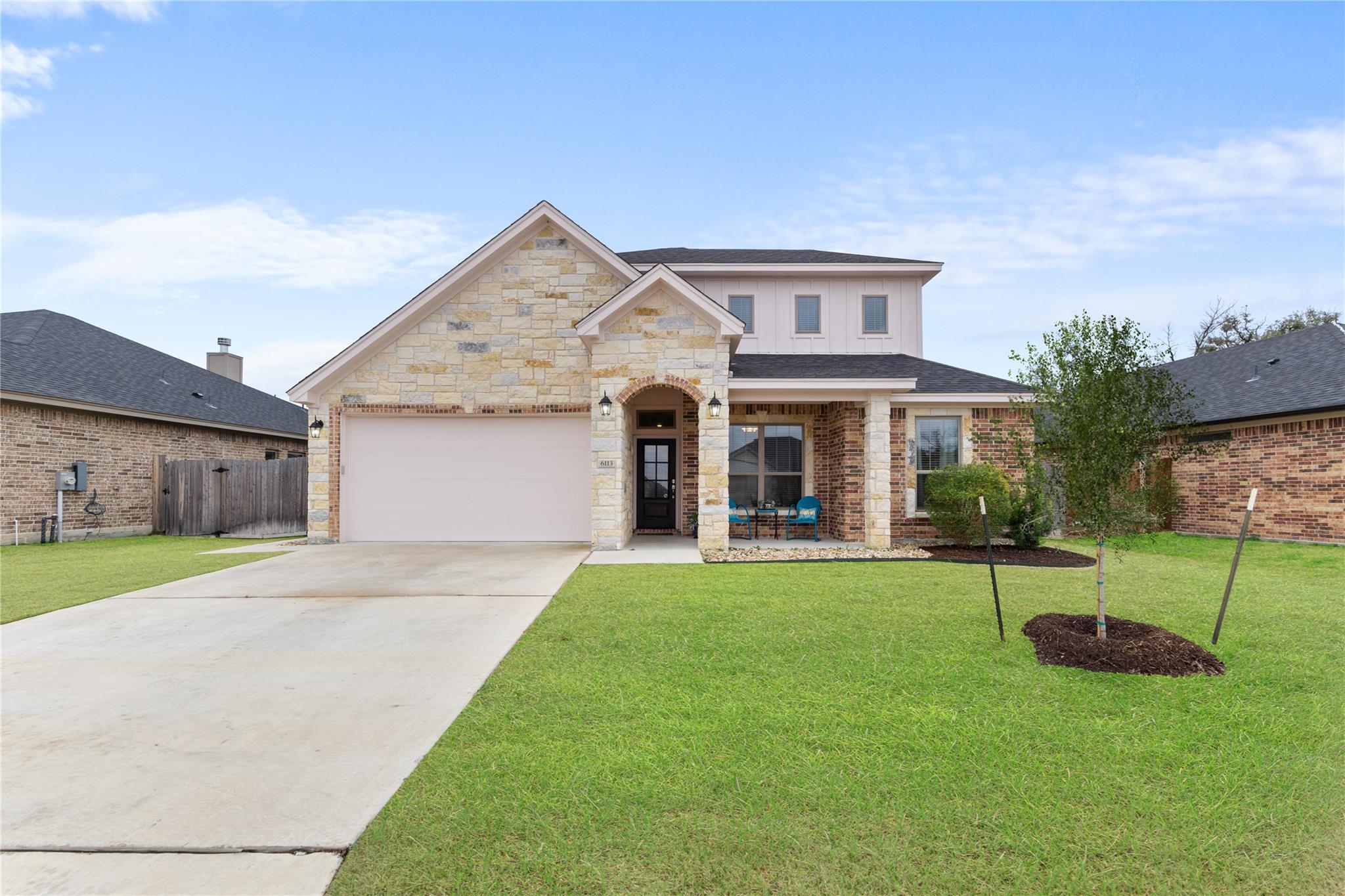 6113 Modena Dr Property Photo
