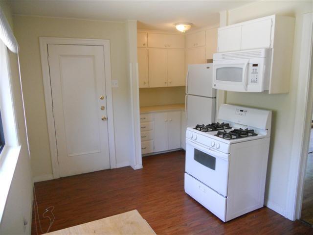 919 Keith Ln Property Photo 2