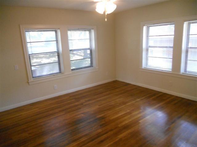 919 Keith Ln Property Photo 11