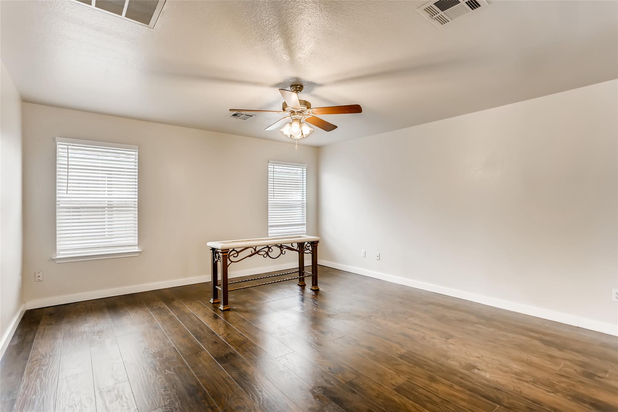 1700 Anise Dr Property Photo 5