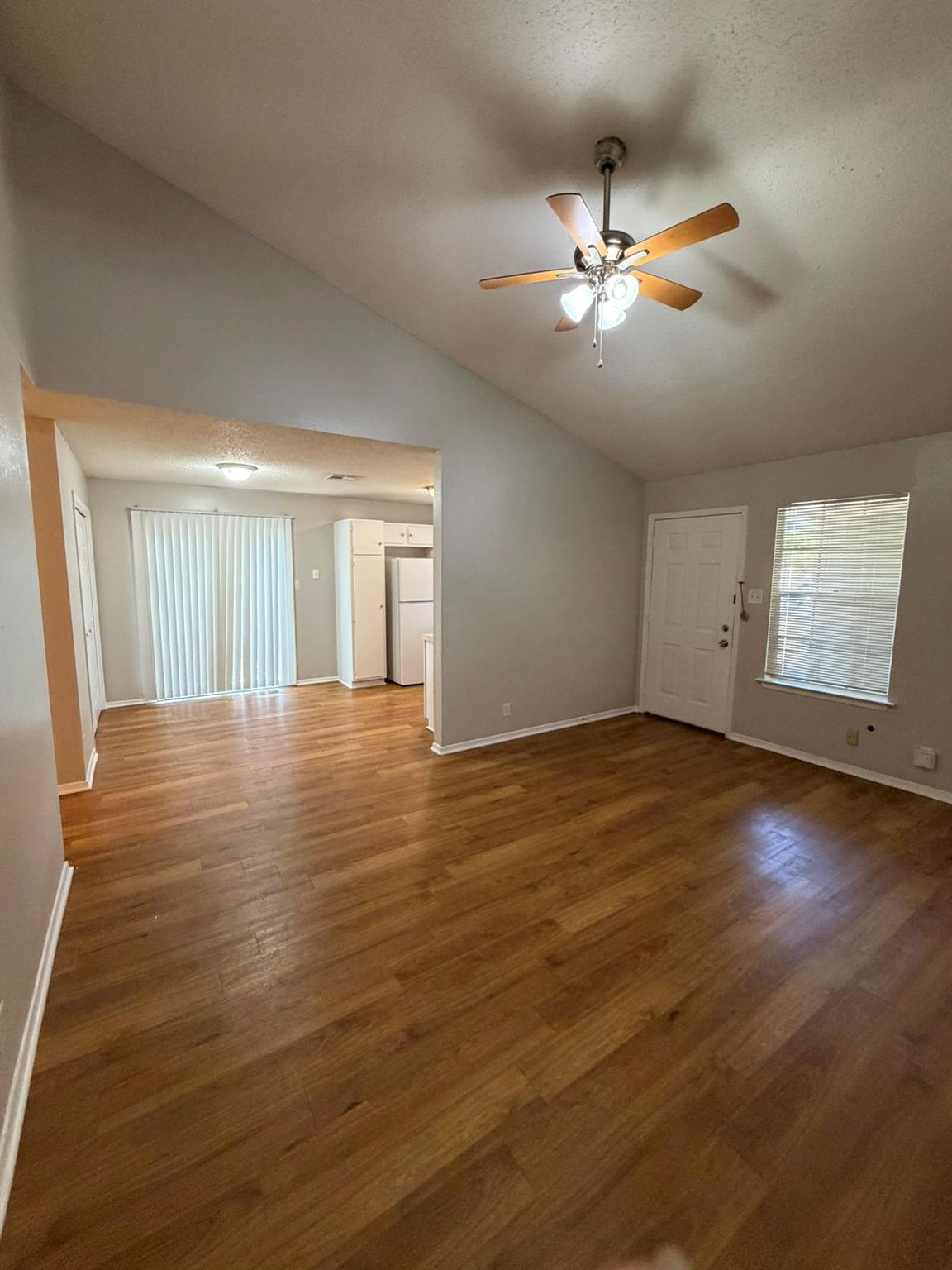 8705 Piney Point Dr #b Property Photo 4