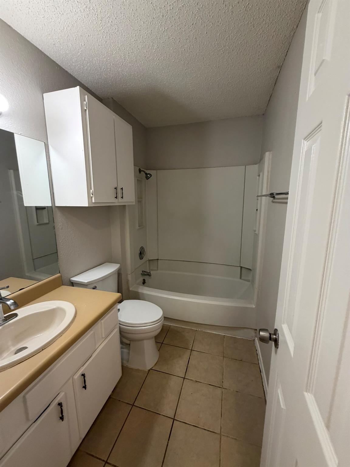 8705 Piney Point Dr #b Property Photo 8