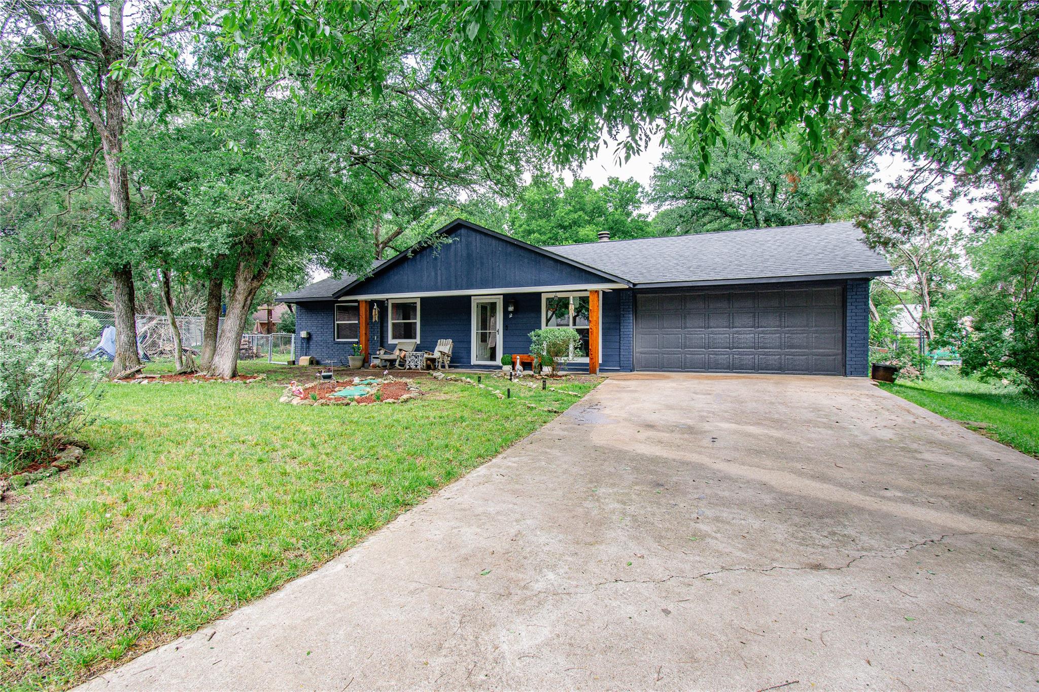 12 Catalpa Ct Property Photo