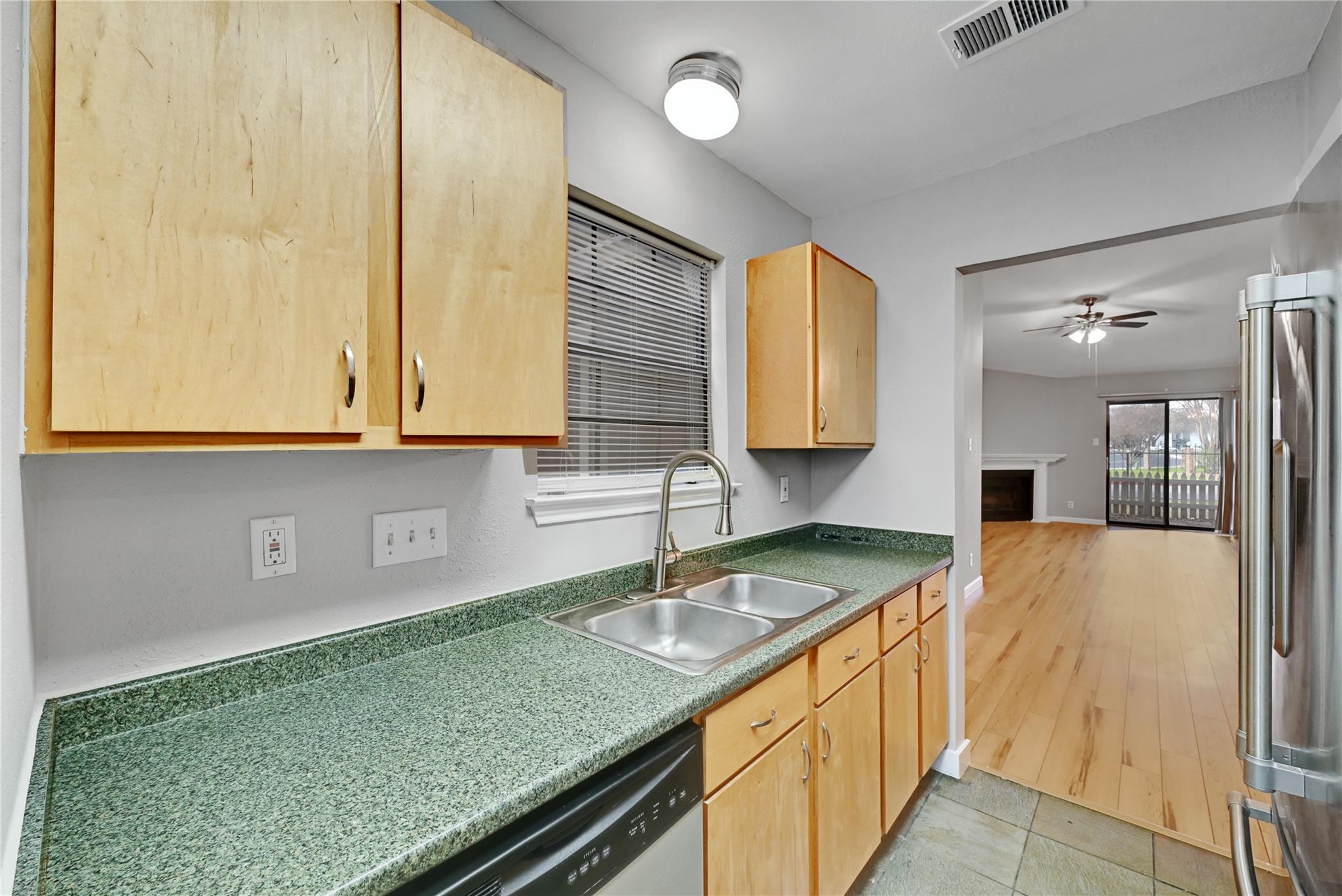 1601 Faro Dr 1003 Property Photo 13