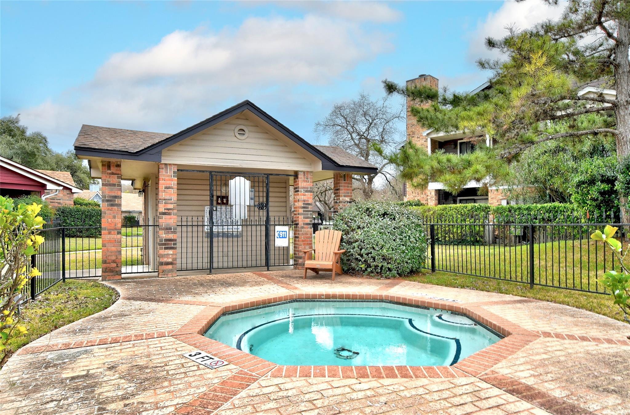 1601 Faro Dr 1003 Property Photo 29