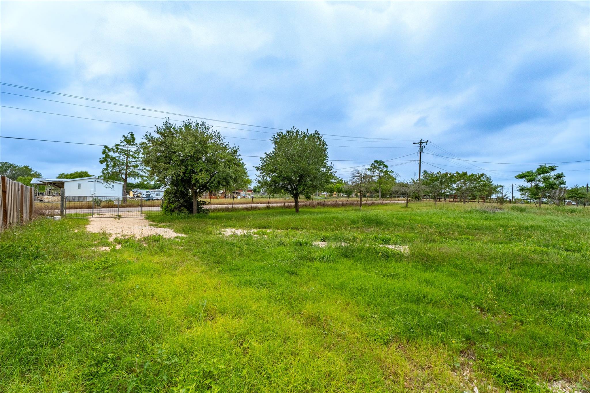 100 Cattle Bnd Property Photo 25