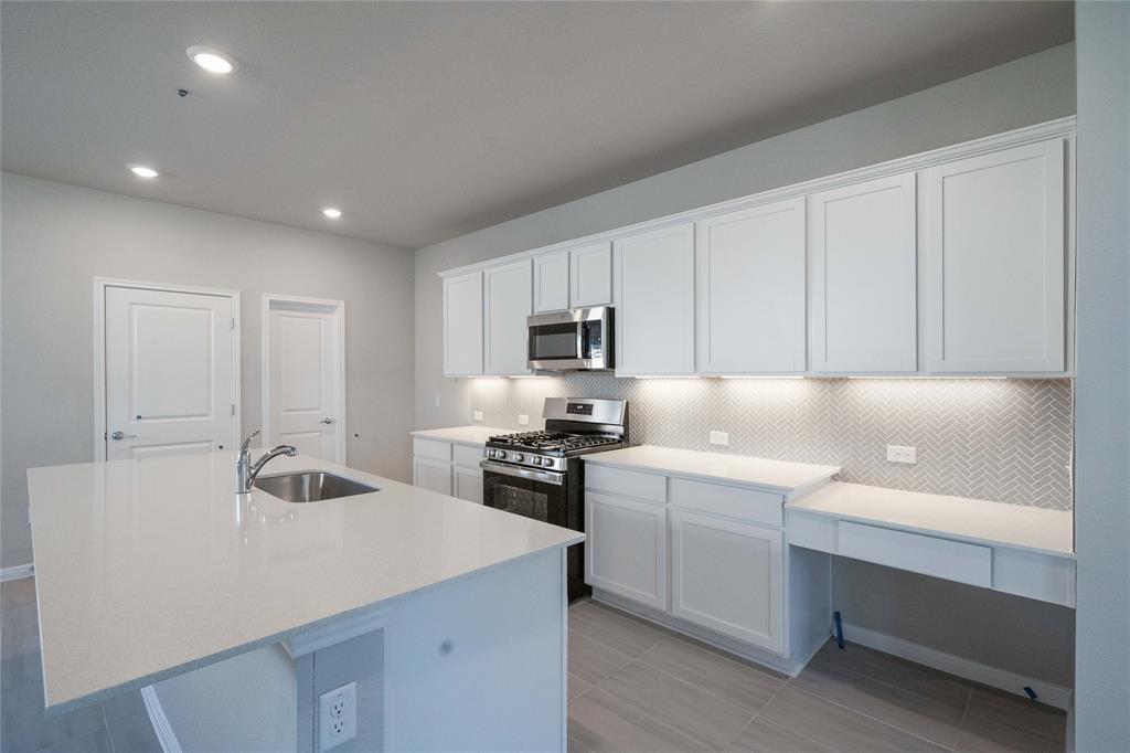 5409 Baythorne Dr #a Property Photo 4
