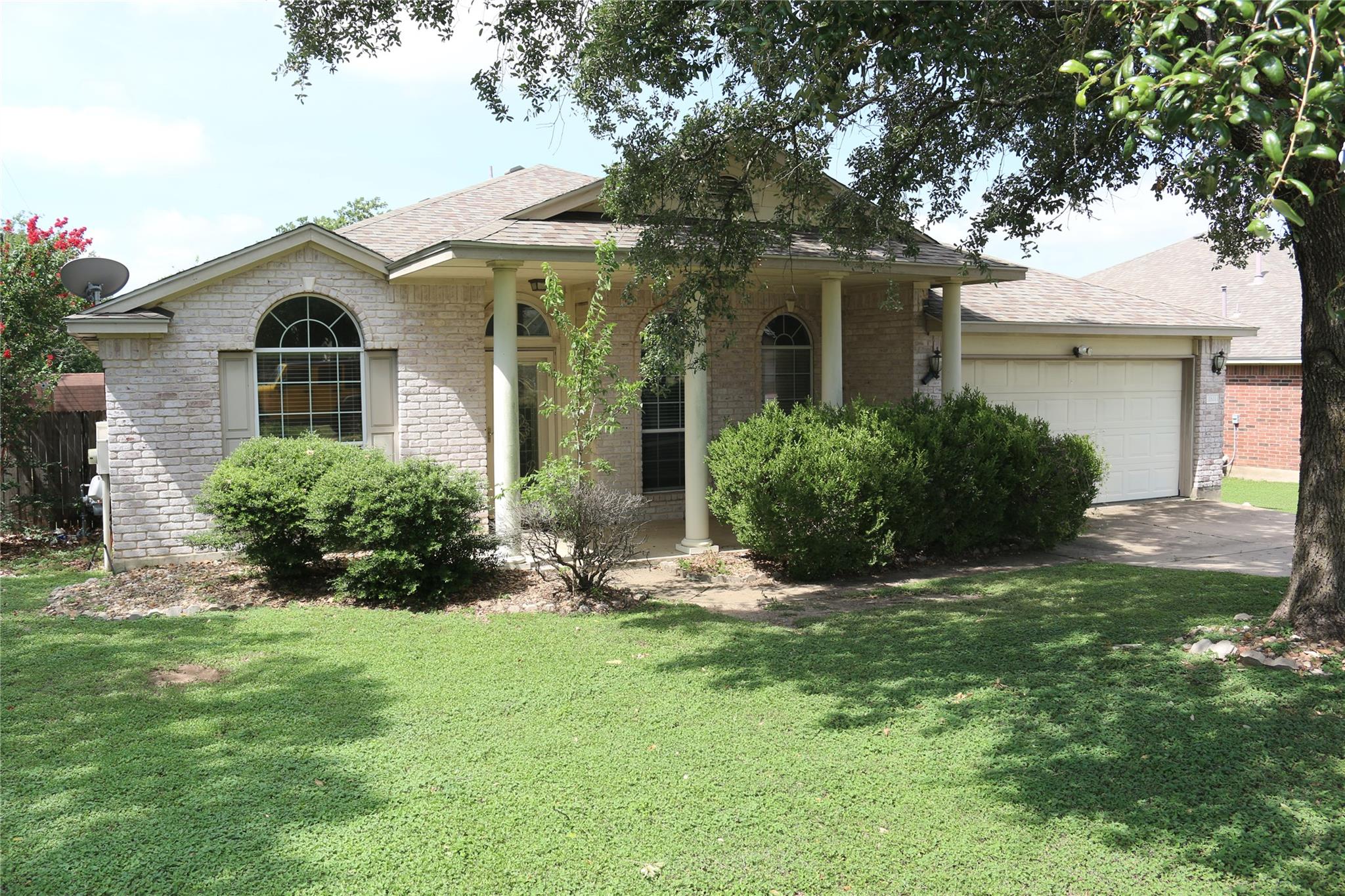 1811 W Pflugerville Pkwy Property Photo 1