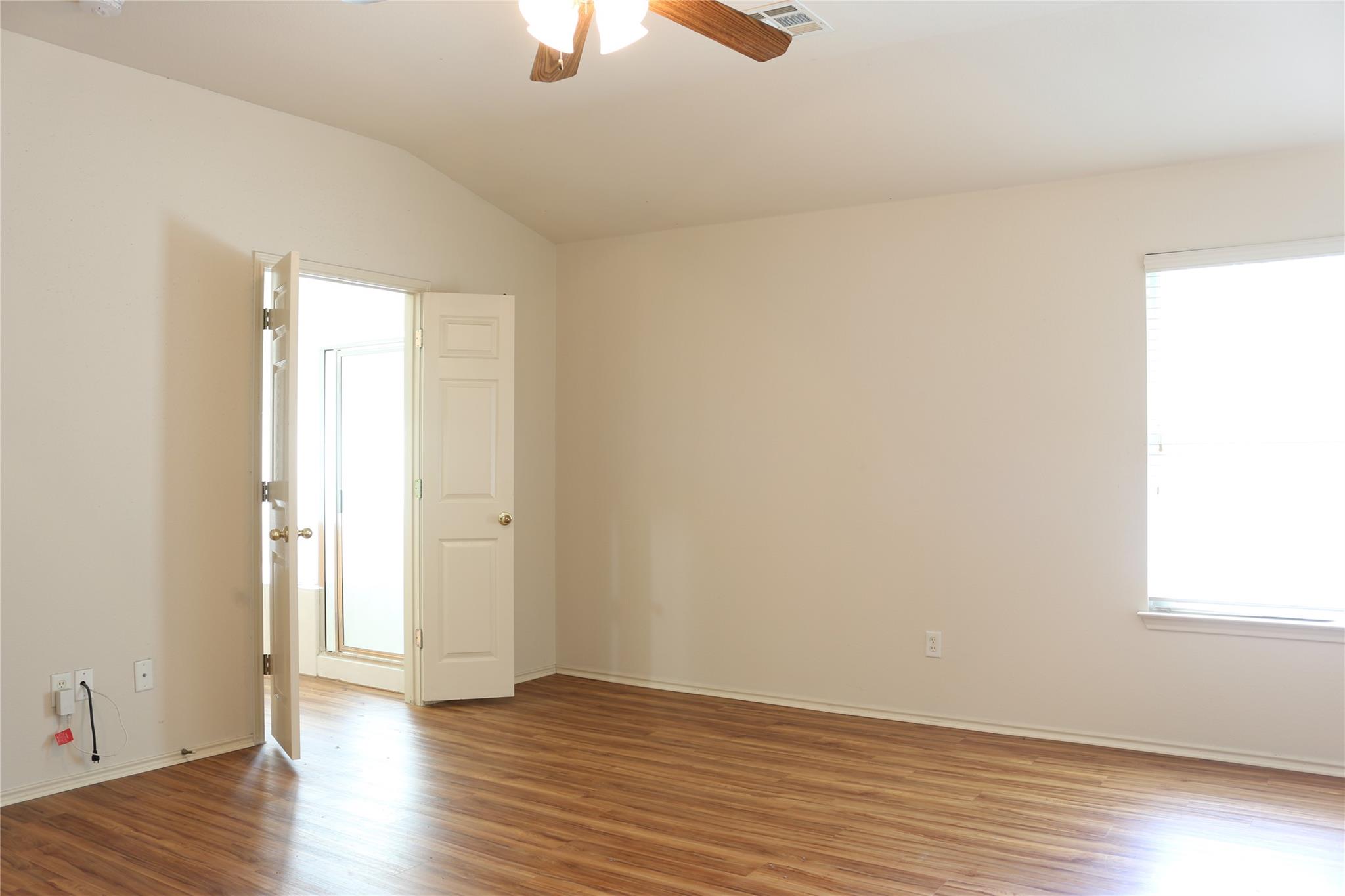 1811 W Pflugerville Pkwy Property Photo 15