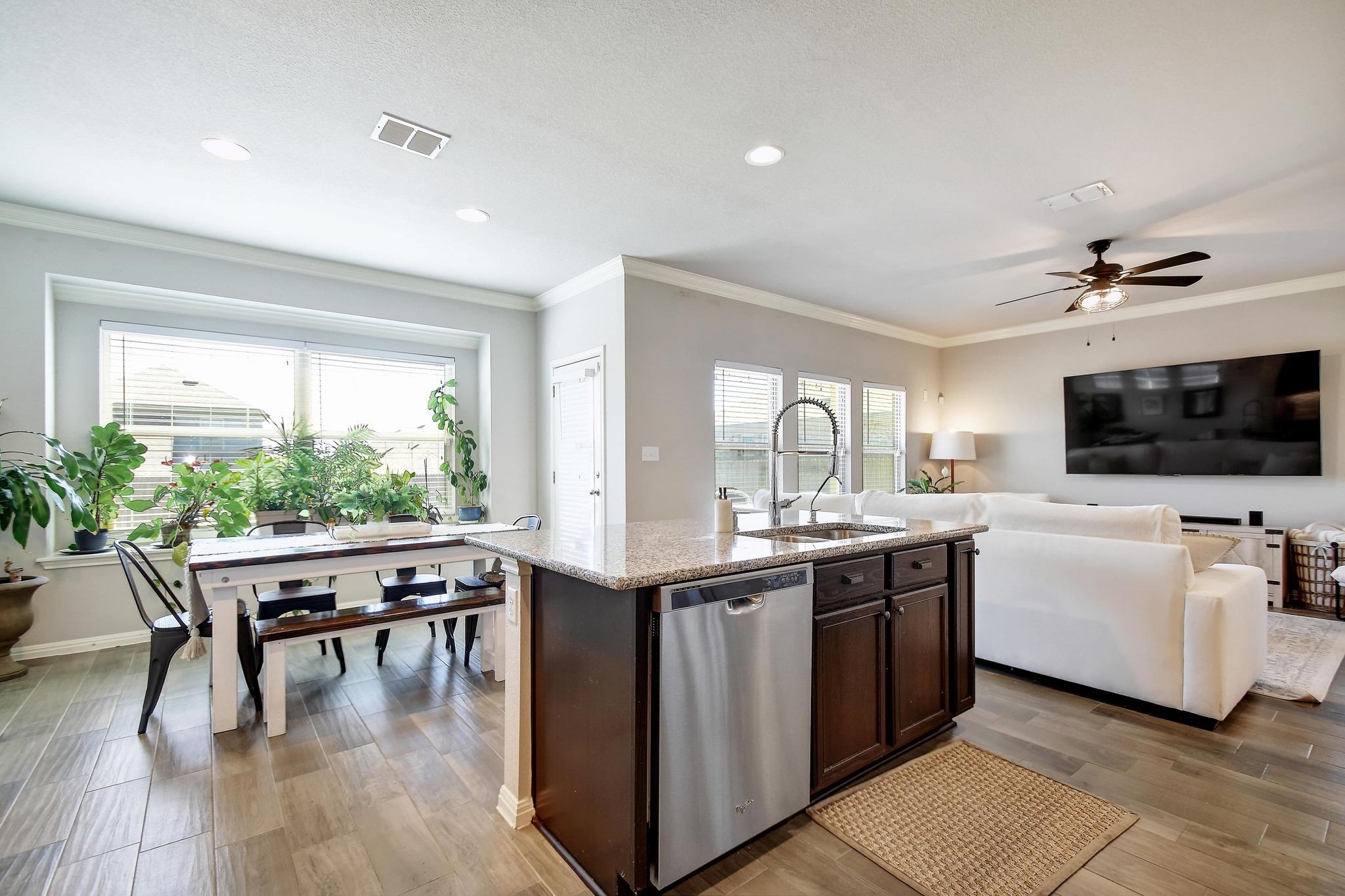 713 Nautical Loop Property Photo 13