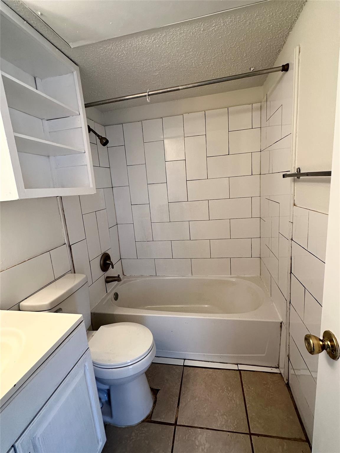 4322 Gillis St #104 Property Photo 12