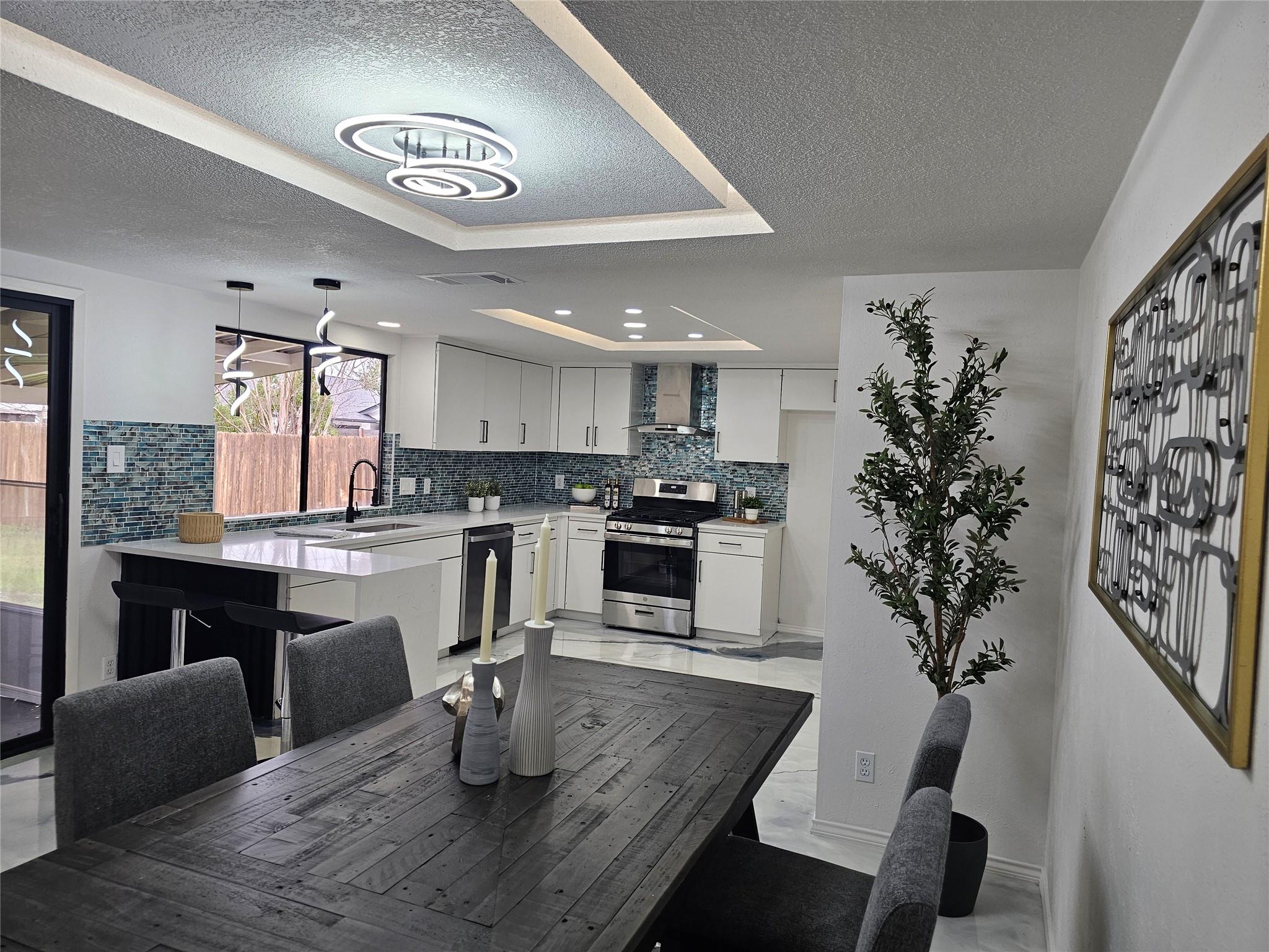 10706 Berthound Dr Property Photo 8