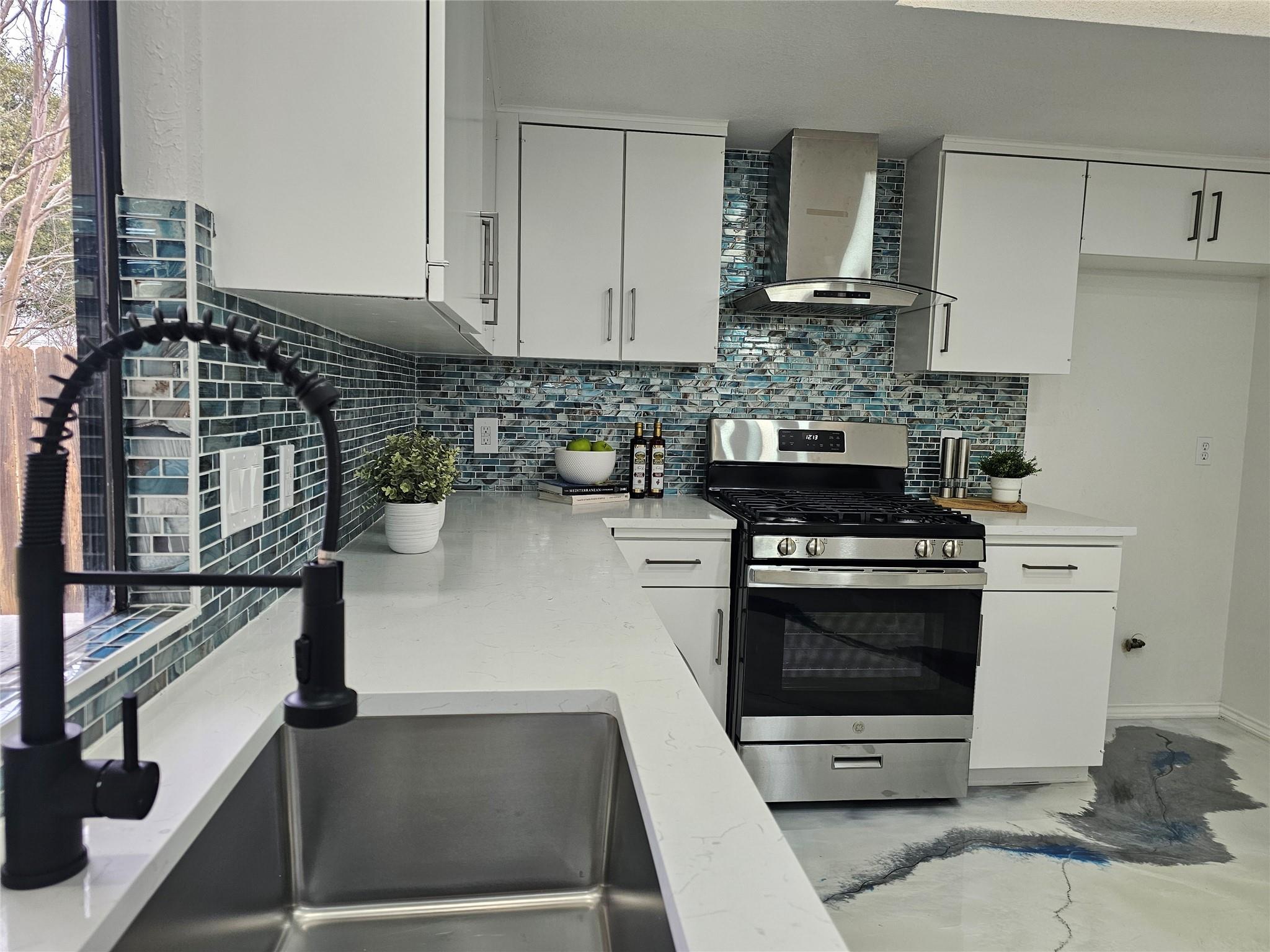 10706 Berthound Dr Property Photo 11