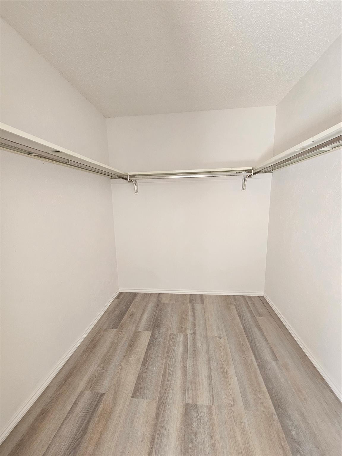 10706 Berthound Dr Property Photo 18