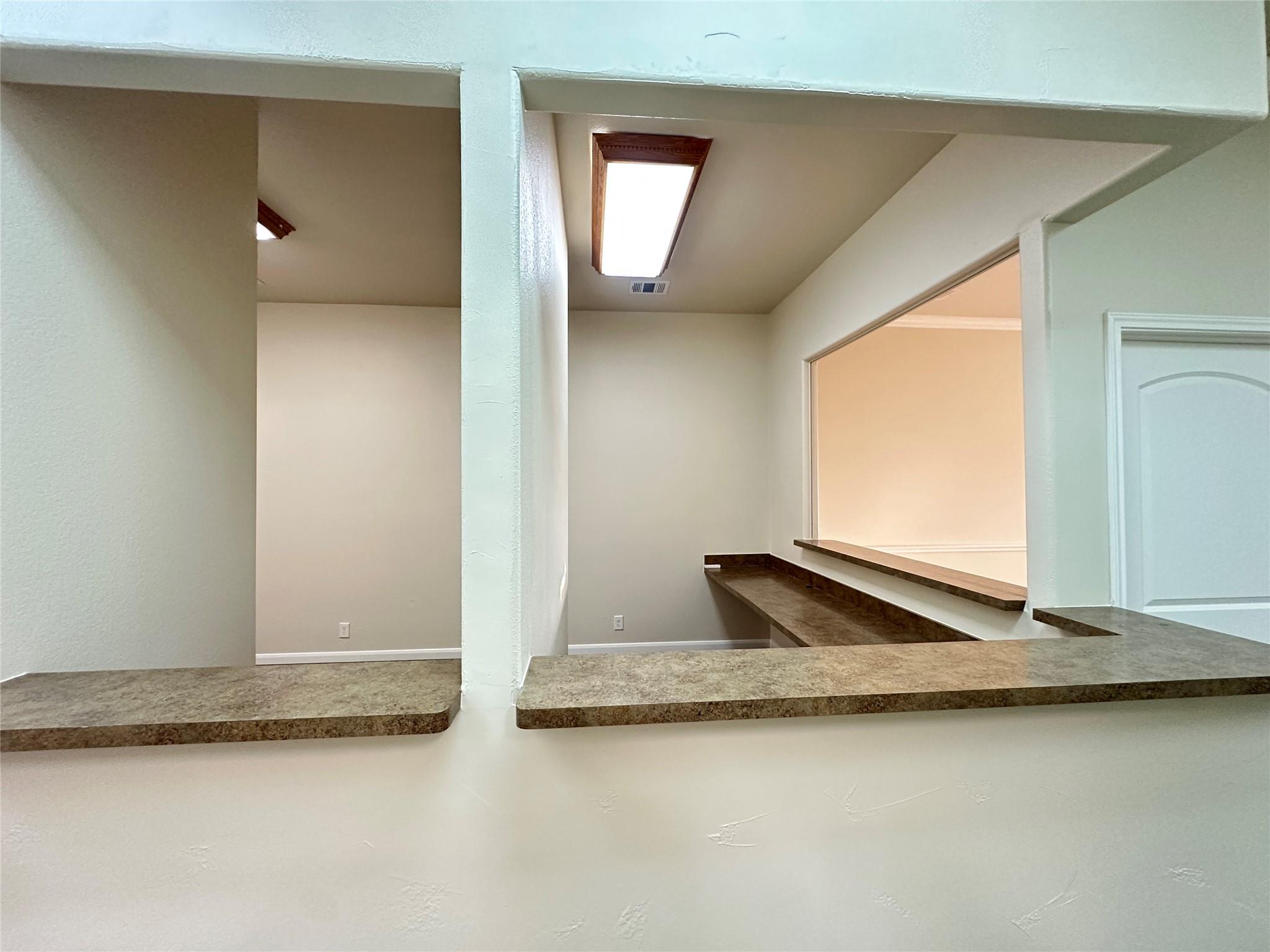 305 Limestone Ter #c3 Property Photo 6