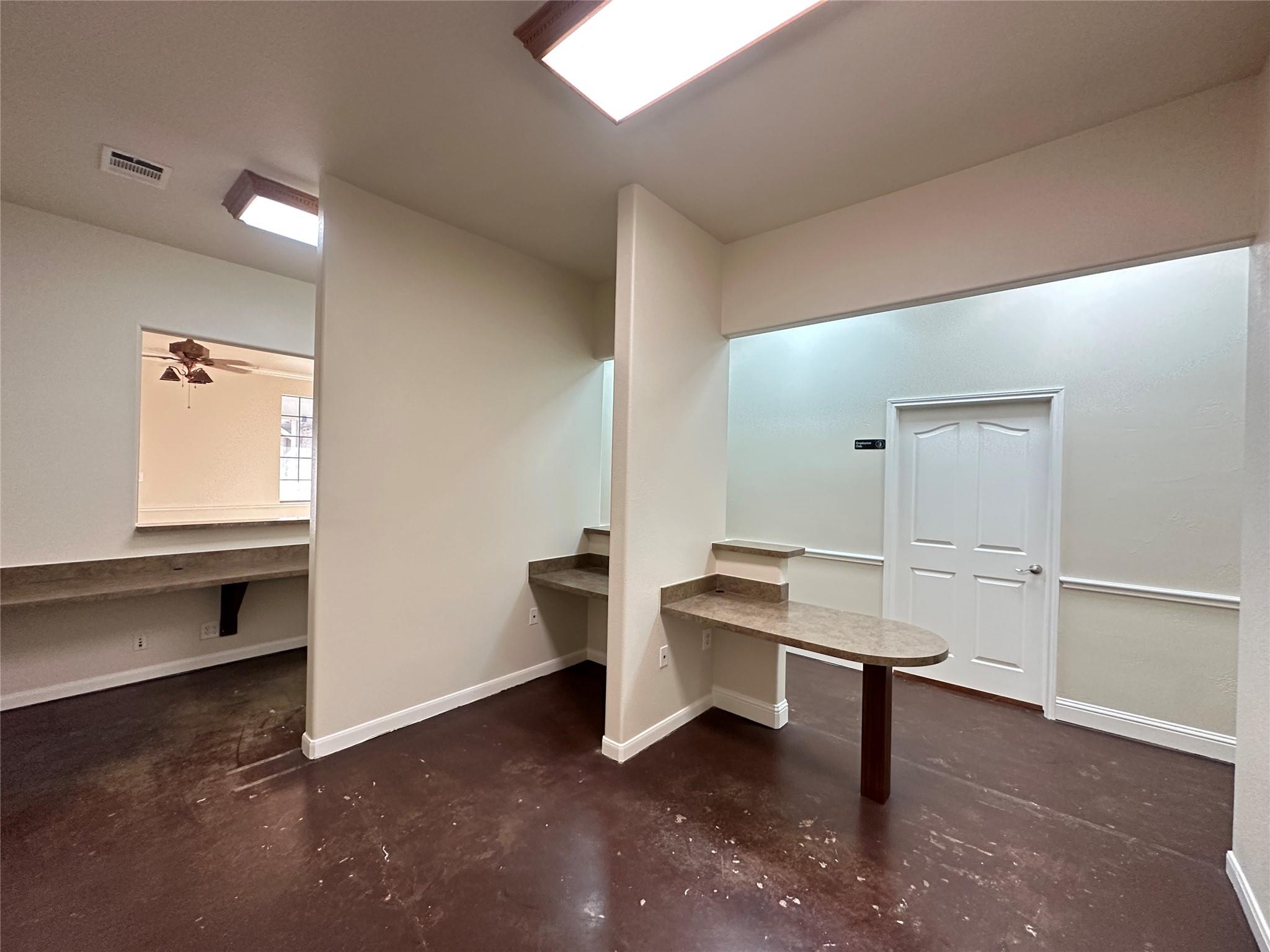 305 Limestone Ter #c3 Property Photo 7