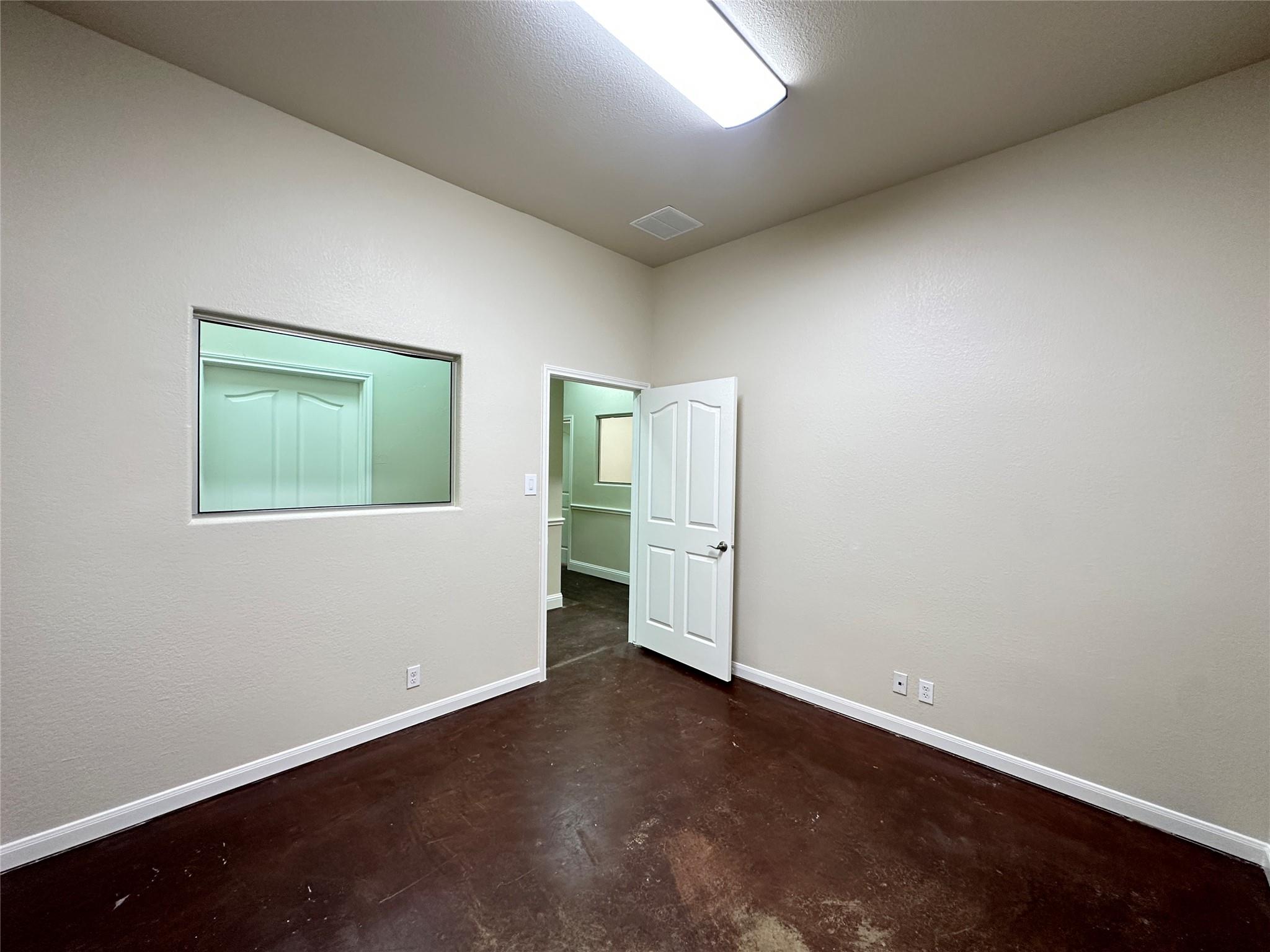 305 Limestone Ter #c3 Property Photo 10