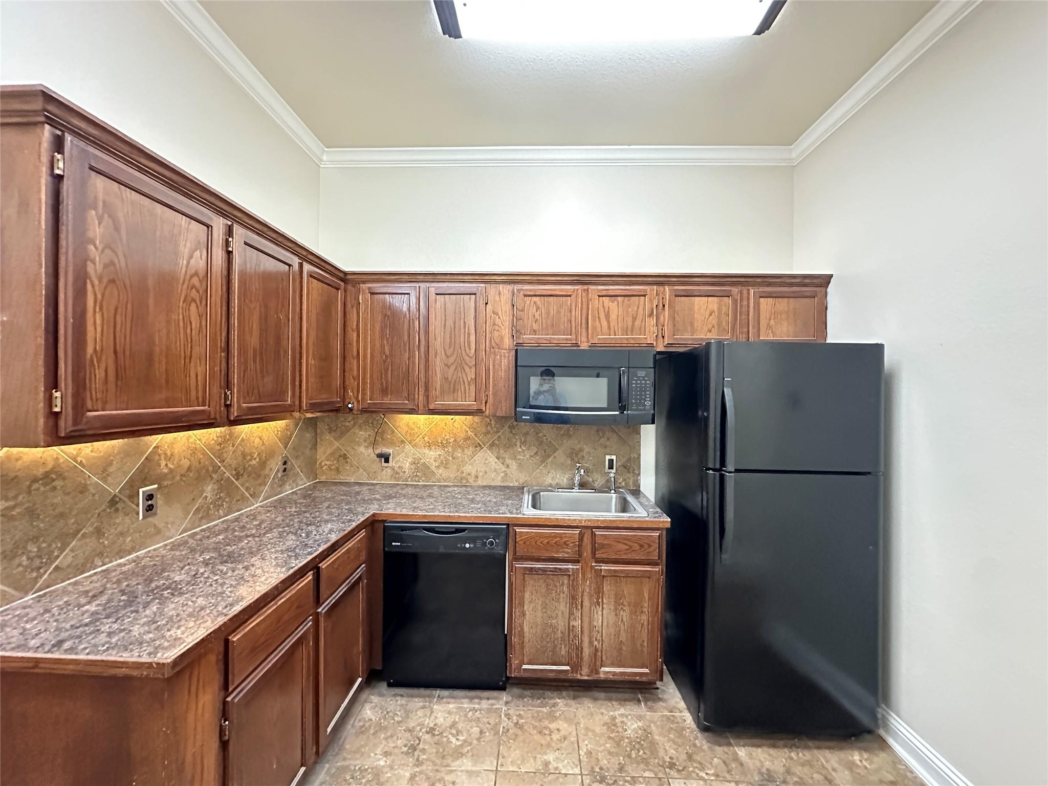 305 Limestone Ter #c3 Property Photo 12