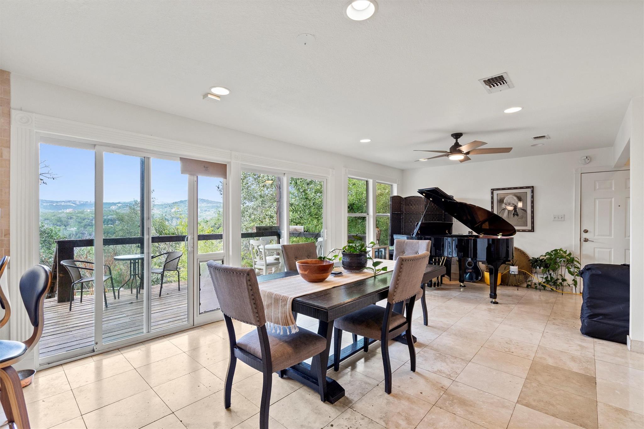 15101 Mettle Dr Property Photo