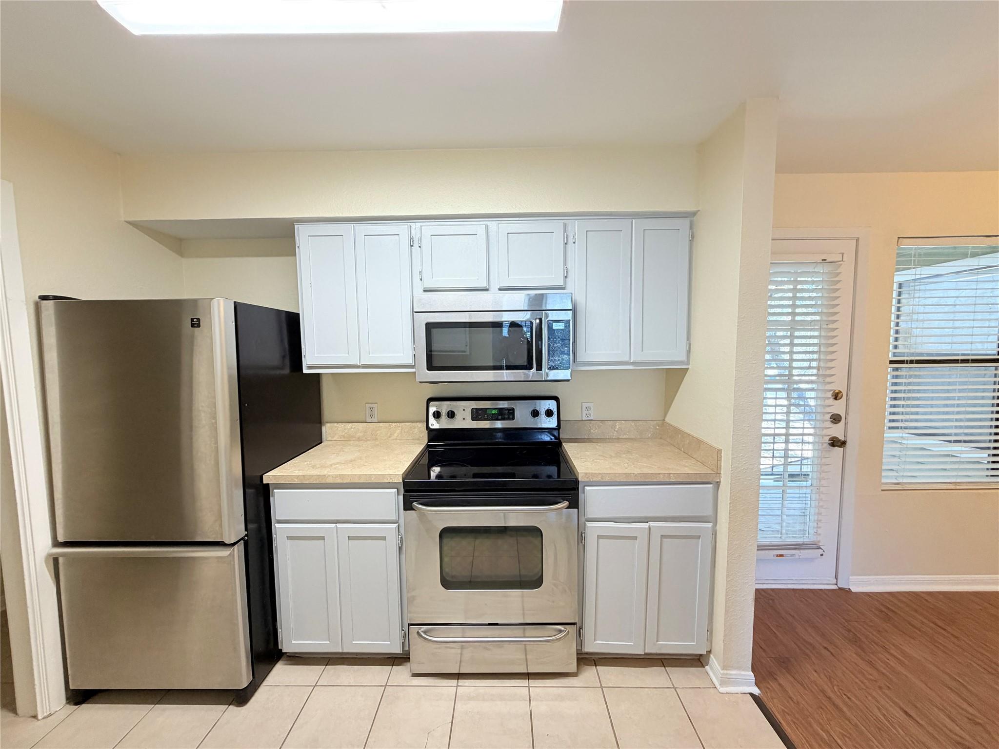 8801 Schick Rd #c Property Photo 11