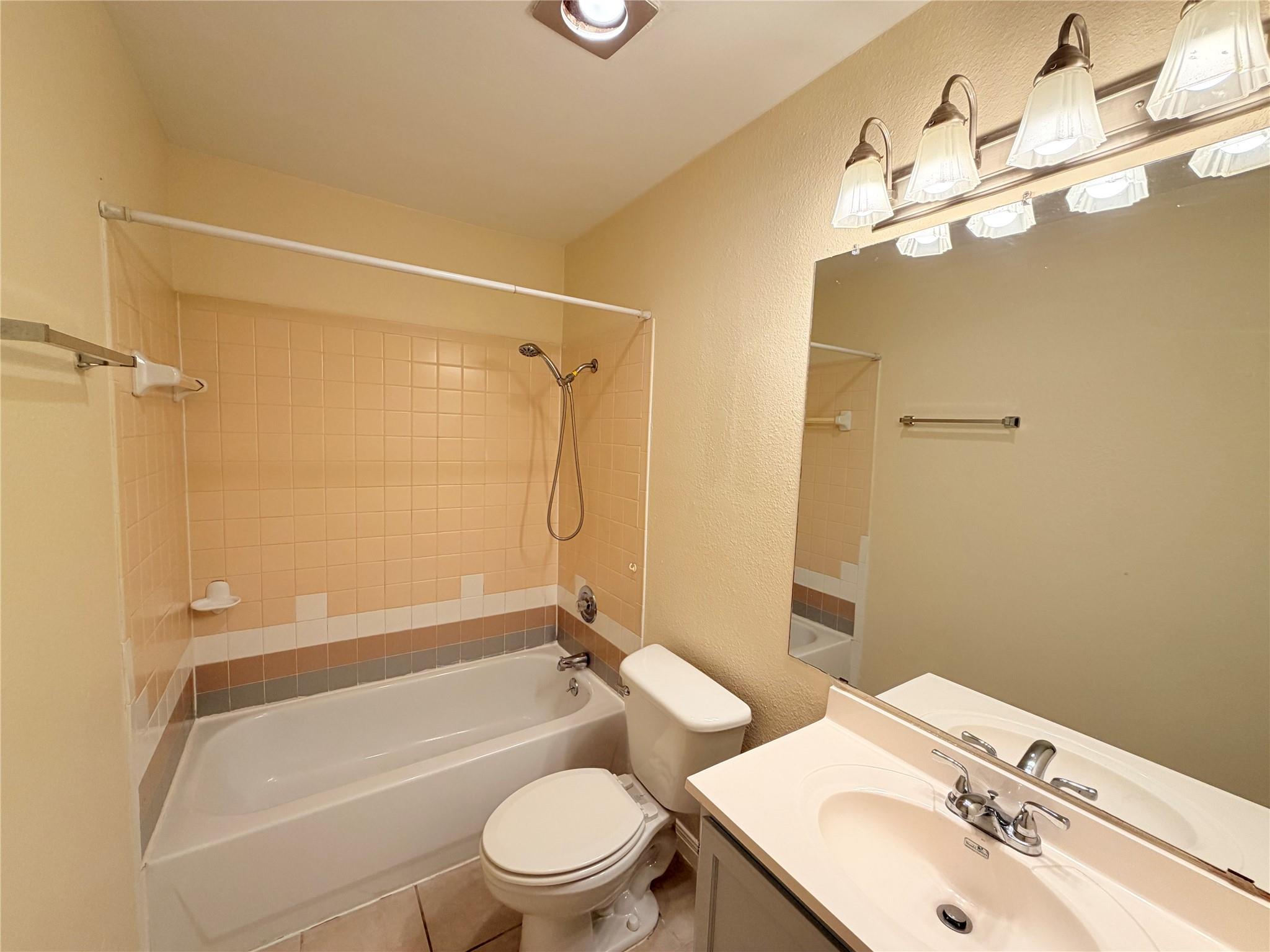 8801 Schick Rd #c Property Photo 19