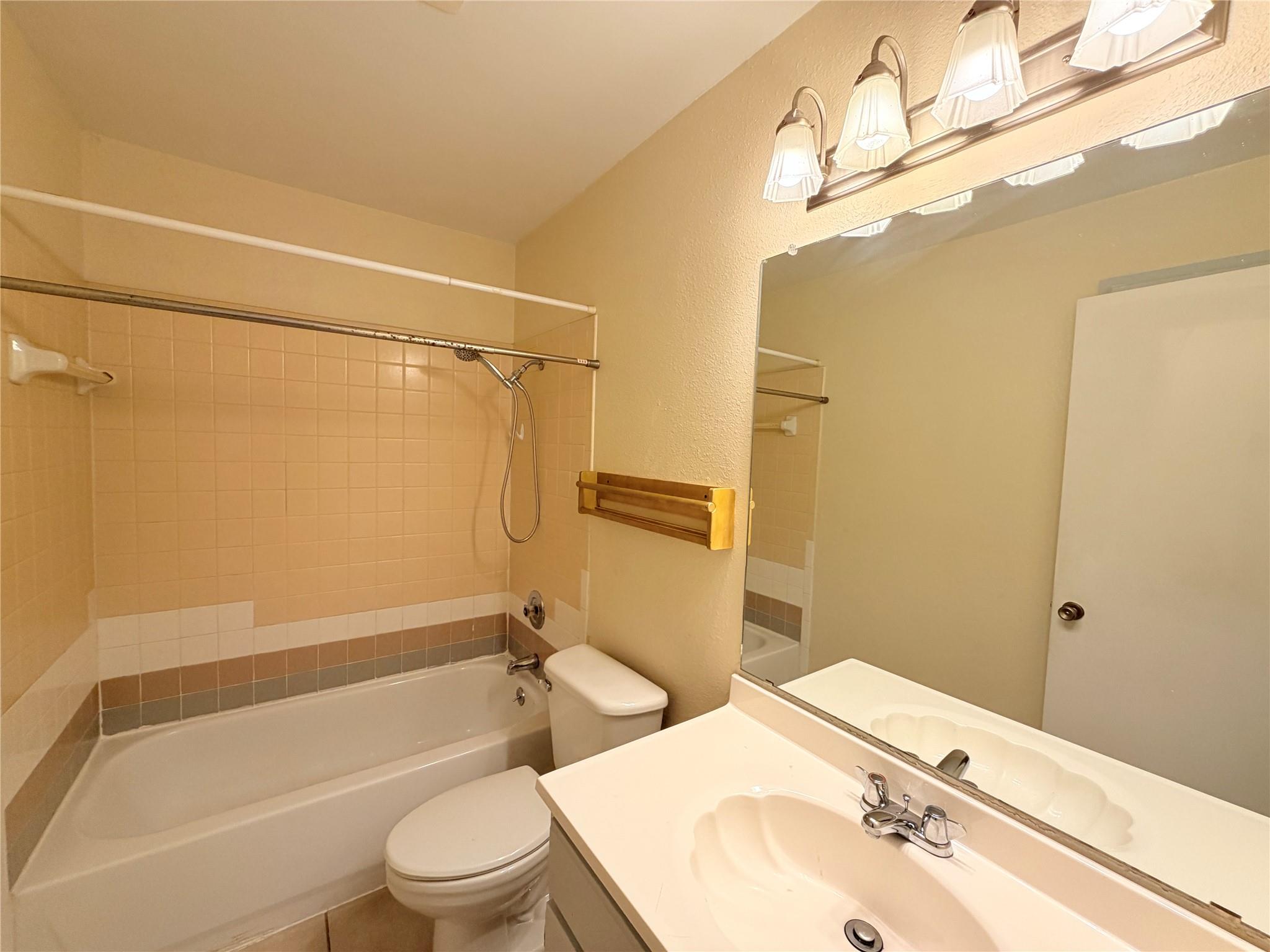8801 Schick Rd #c Property Photo 23