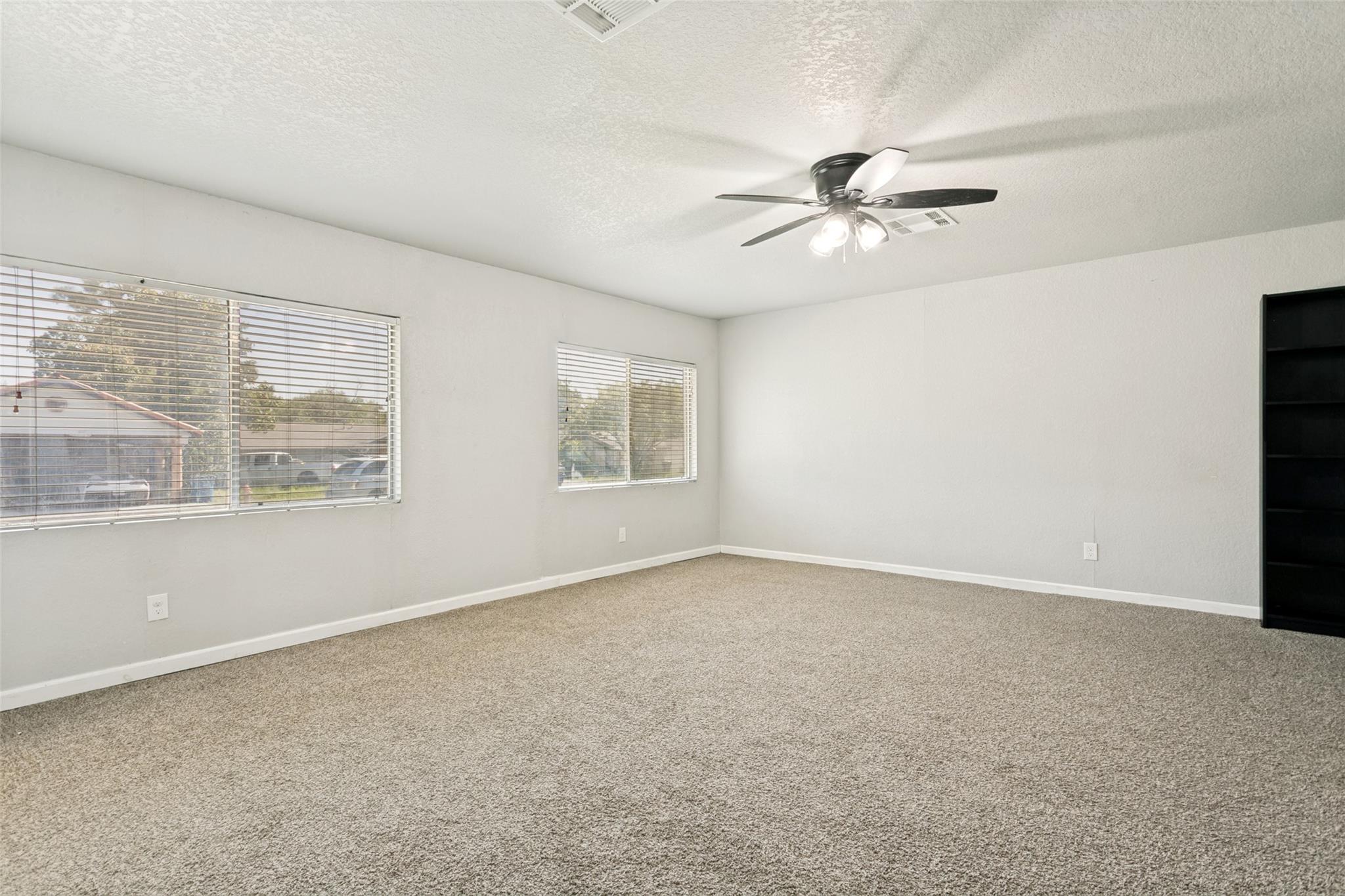 7247 Glen Hl Property Photo 14