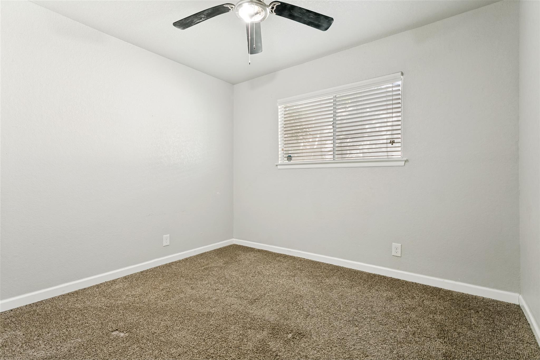 7247 Glen Hl Property Photo 18