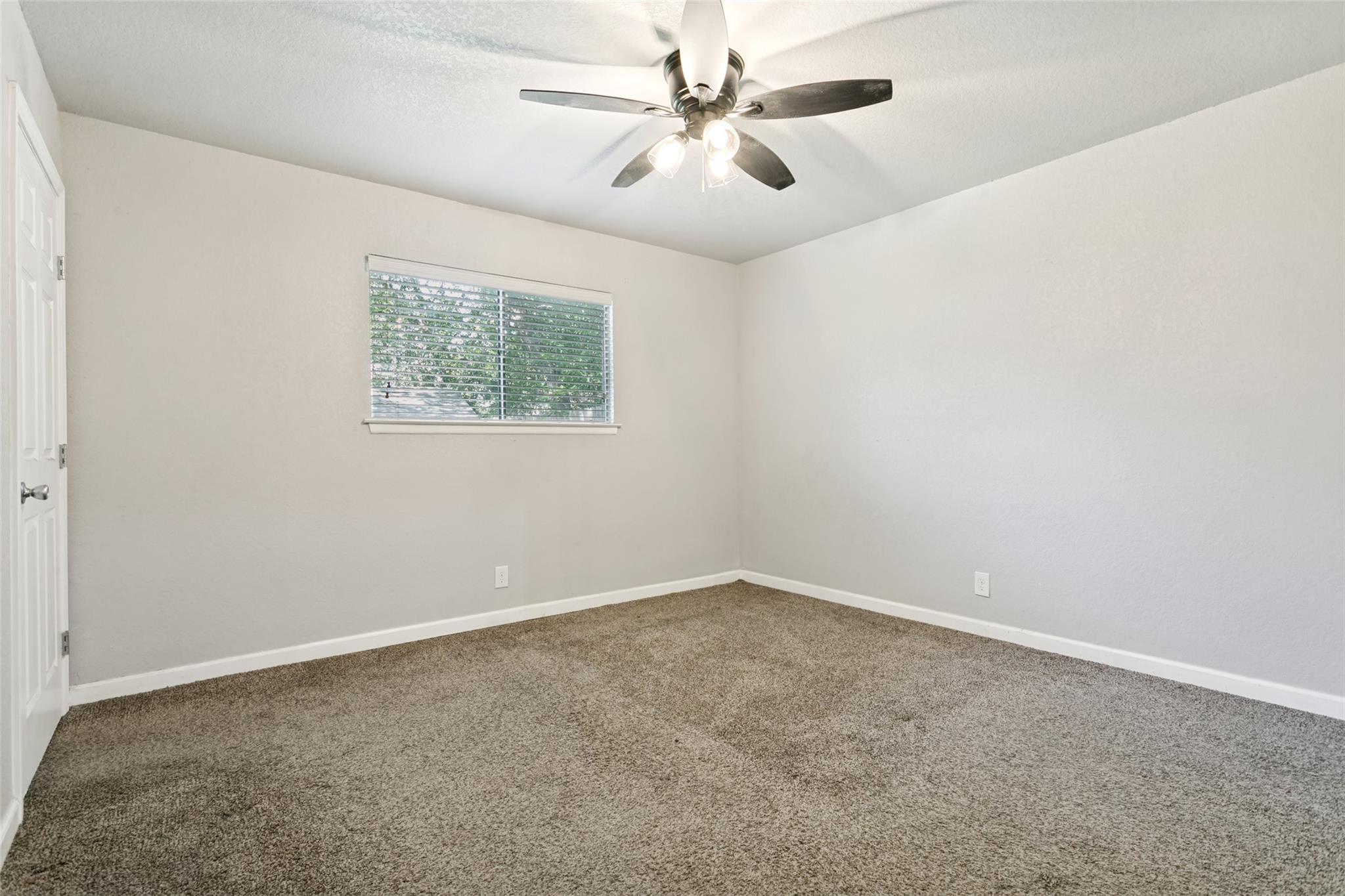 7247 Glen Hl Property Photo 20
