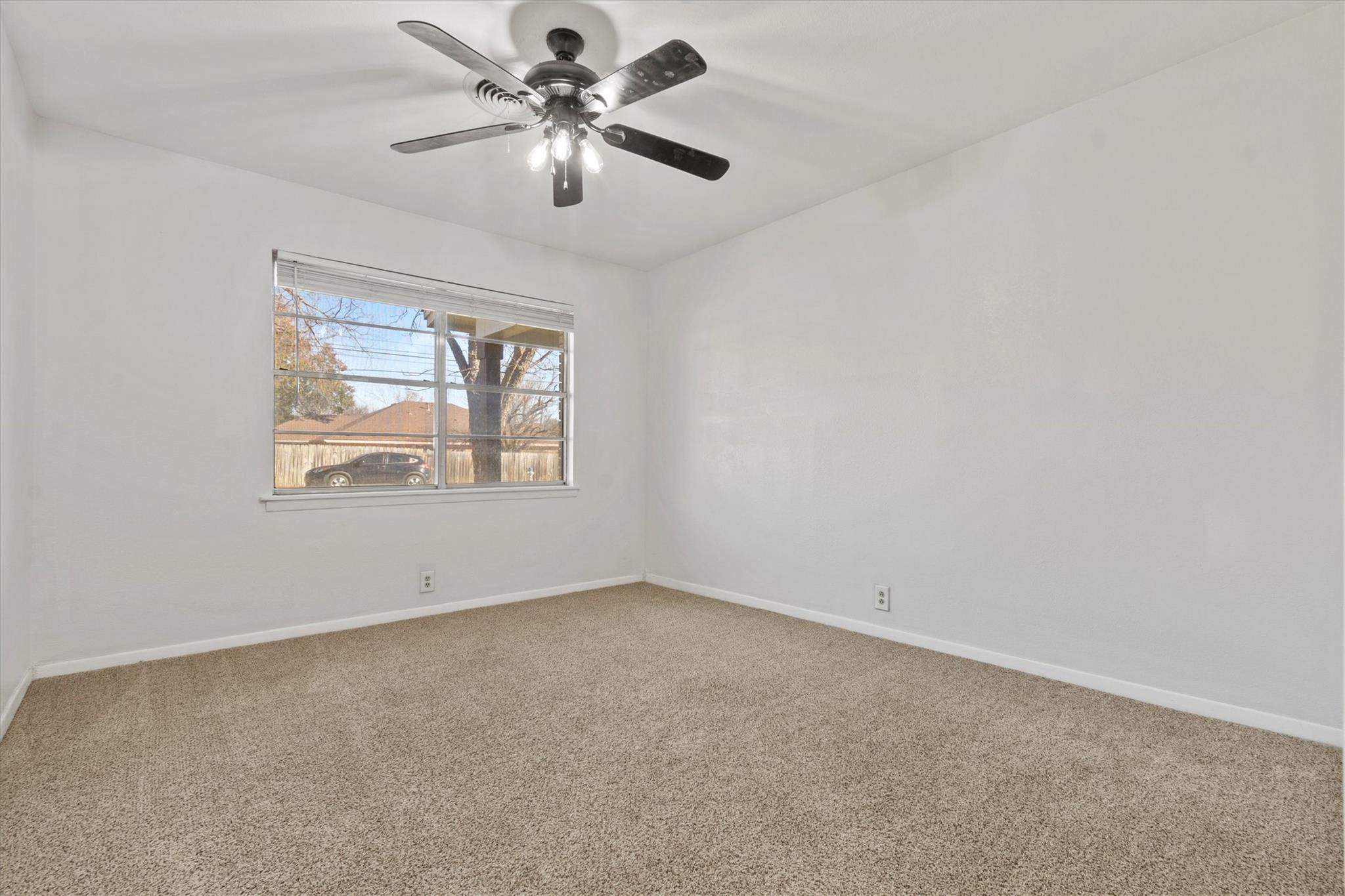 1806 Hutto Rd Property Photo 16