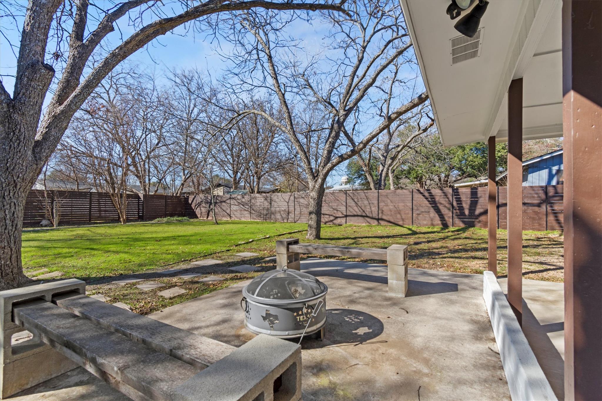 1806 Hutto Rd Property Photo 22