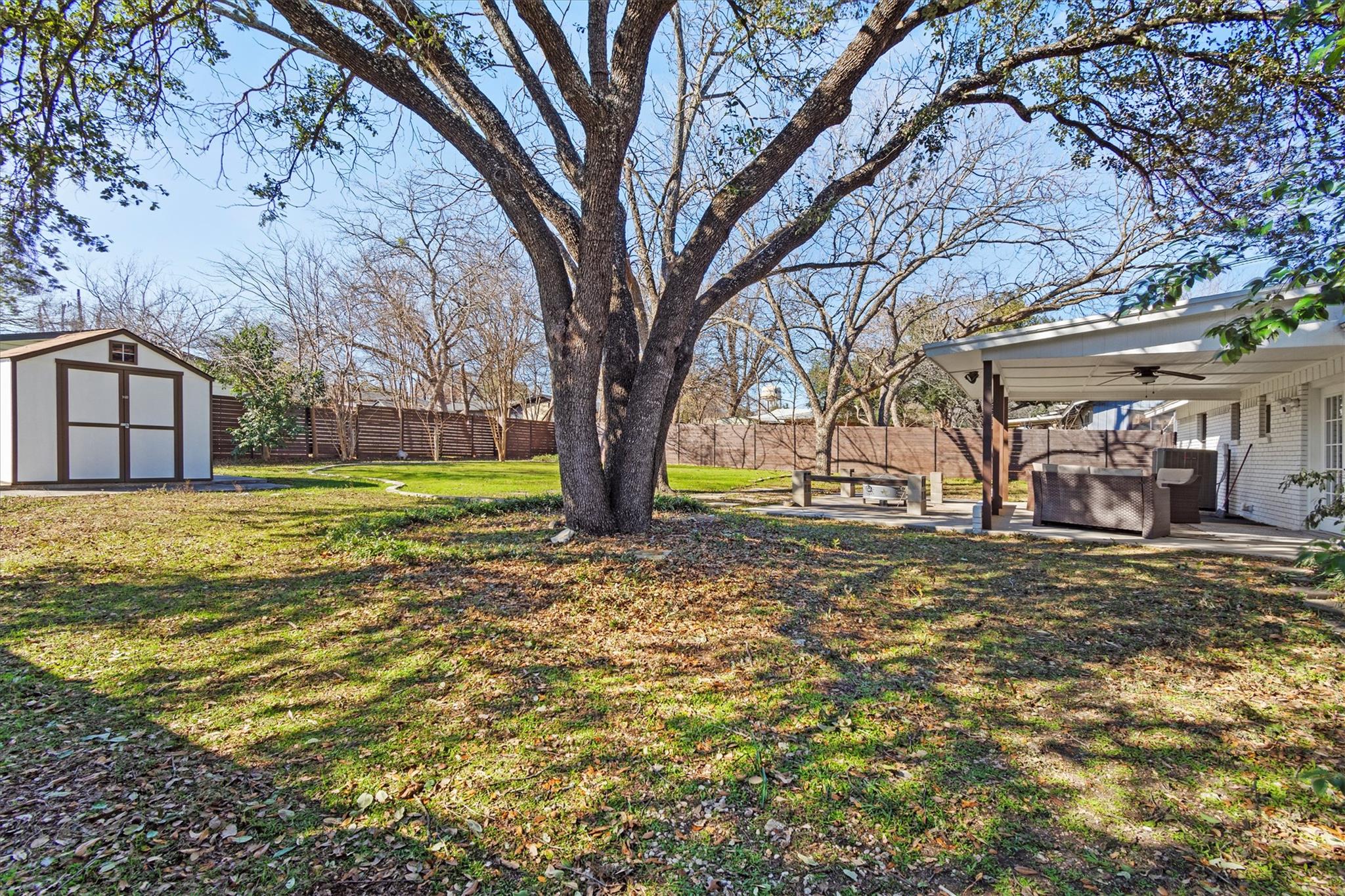 1806 Hutto Rd Property Photo 24