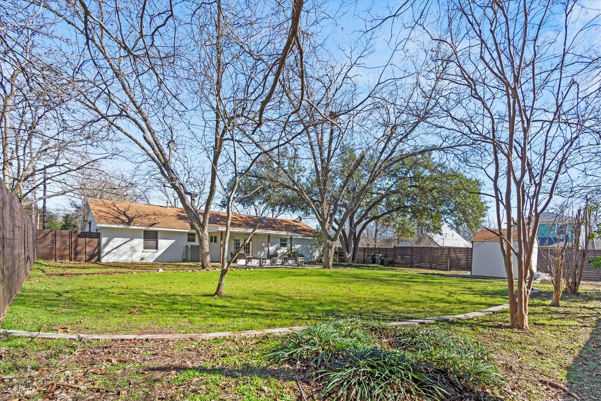 1806 Hutto Rd Property Photo 25